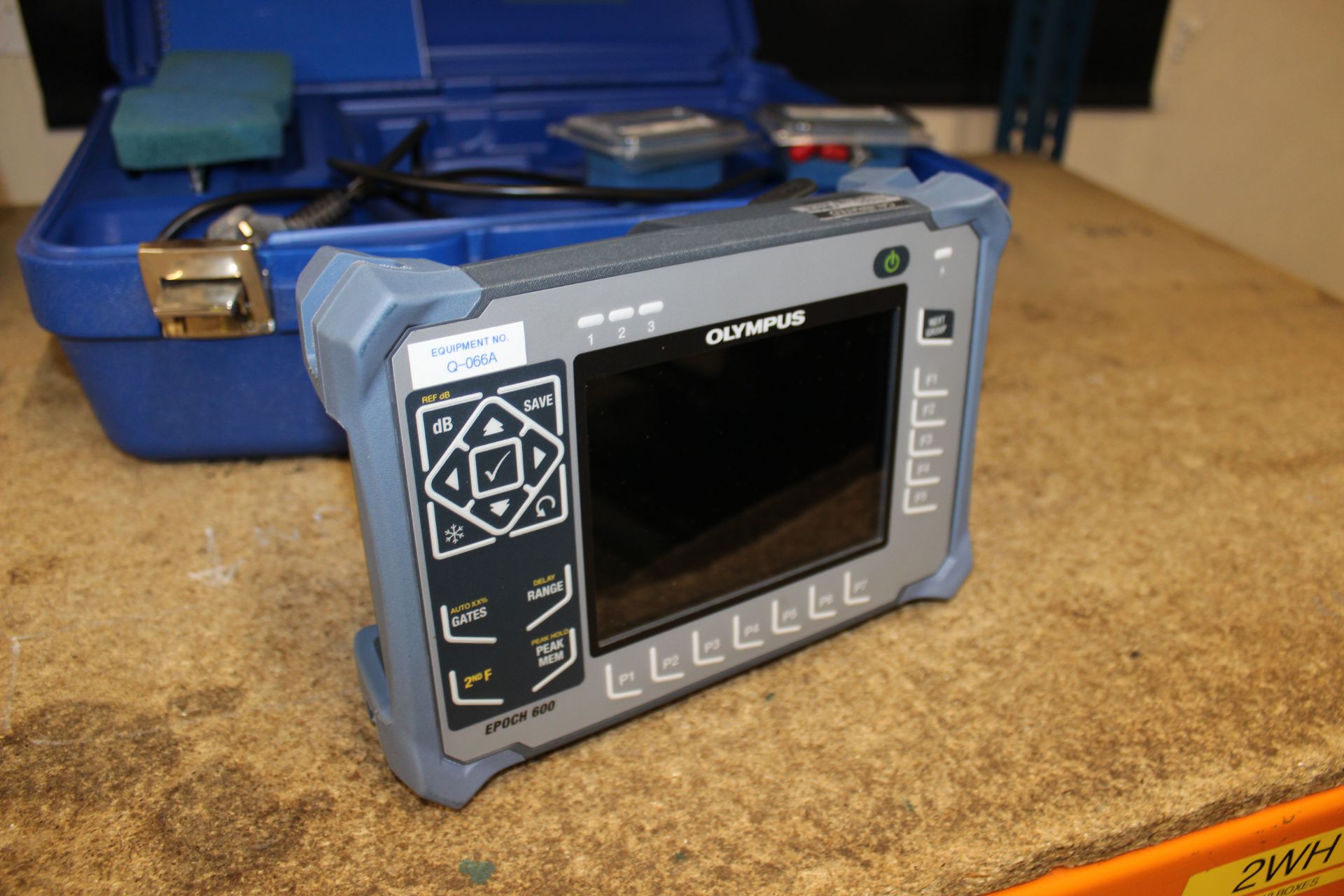 Olympus Epoch 600 ultrasonic flaw detector with carry case - Image 2 of 3