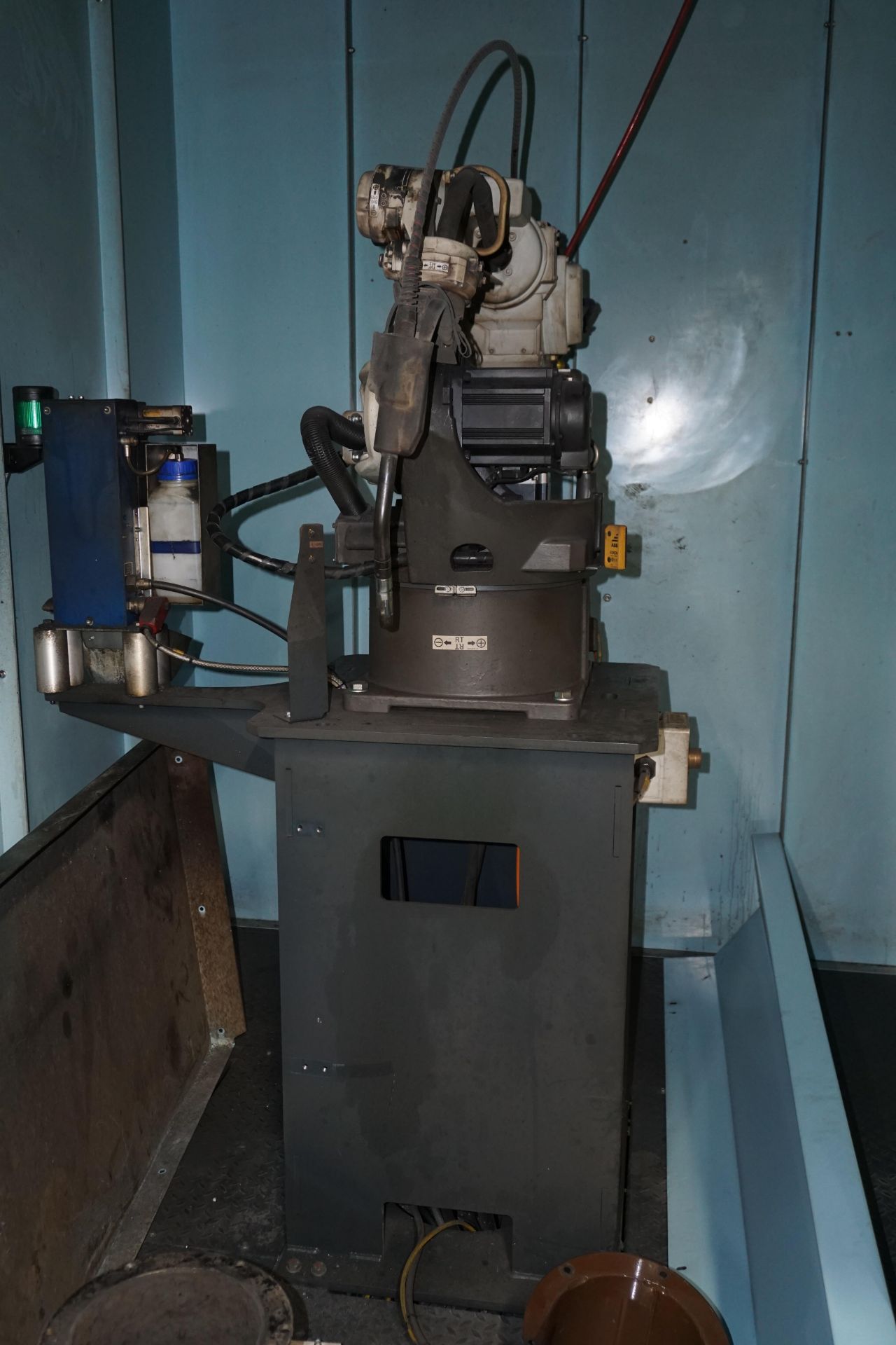 Box frame mounted MiG welding robot cell with a Panasonic TM -1400 WG III 6 axis MiG robot - Image 6 of 9