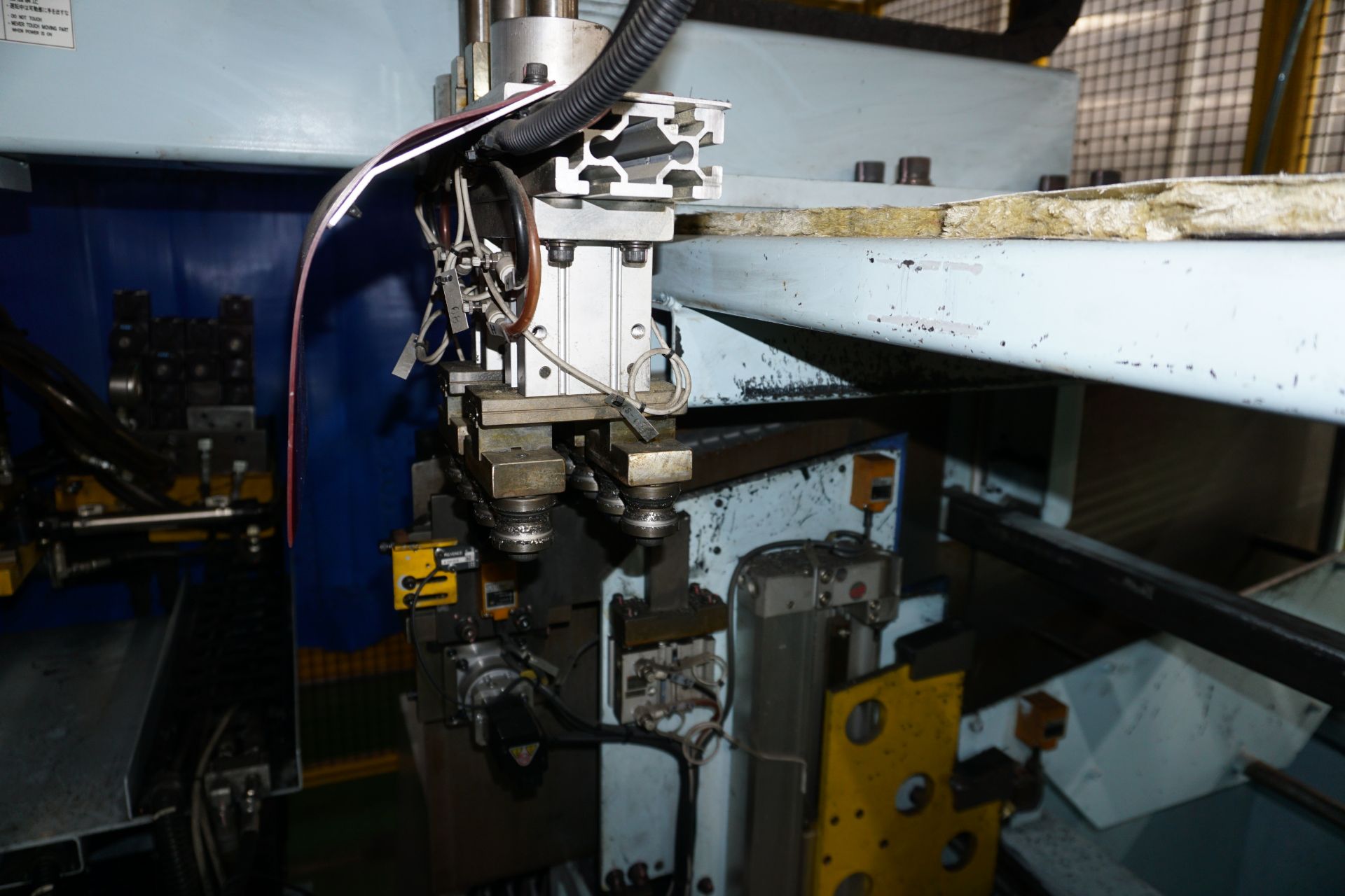 Keiyo automated tube bending/pressing system with a Yaskawa Motorman HP20D high precision robot - Image 26 of 46