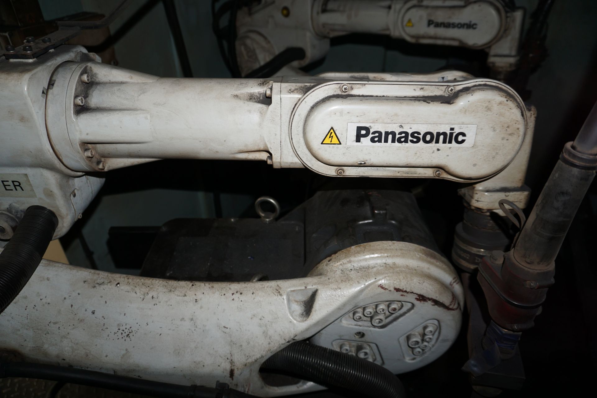 Box frame mounted MiG welding robot cell with 2 x Panasonic TA-1600 G2 6 axis MiG robots - Image 10 of 11