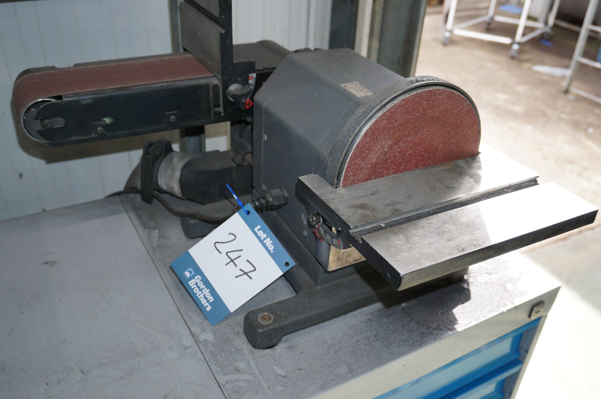 SIP 4inch x 8 inch benchtop belt/disc sander