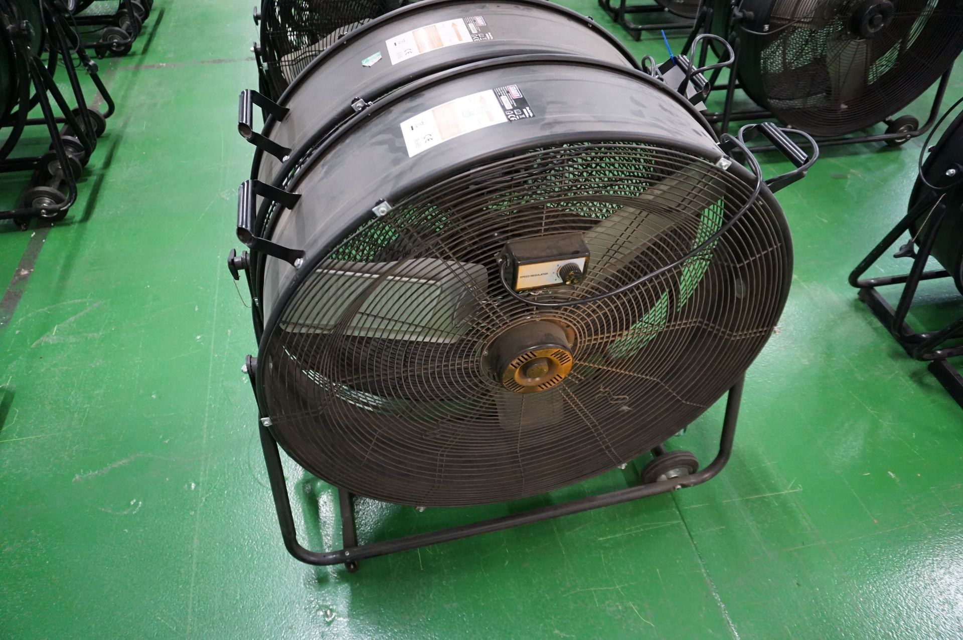 2 x Sealey HVD30v2 mobile dual speed industrial fans - Image 3 of 3