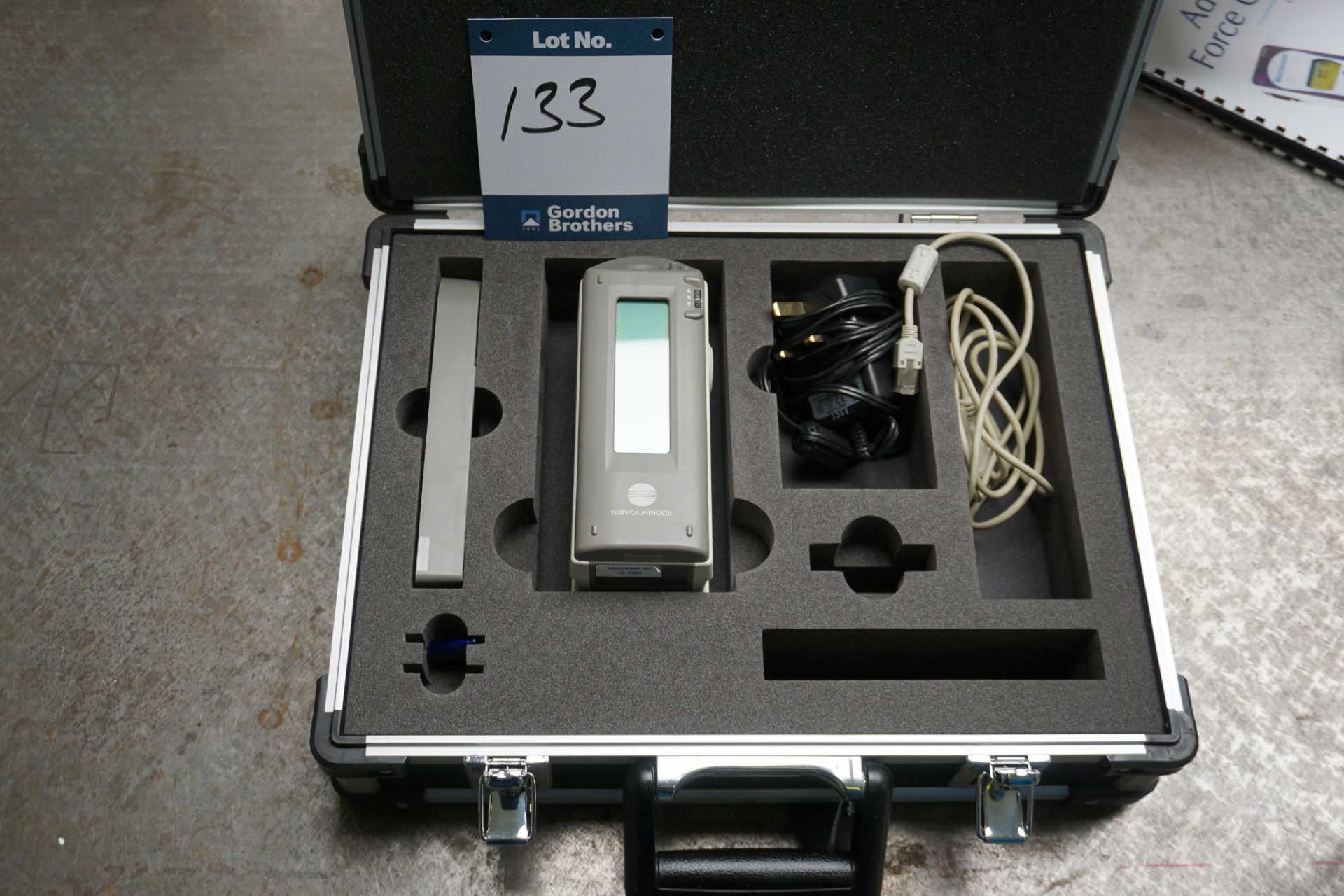 Konica Minolta CM 2600D portable spectrophotemeter