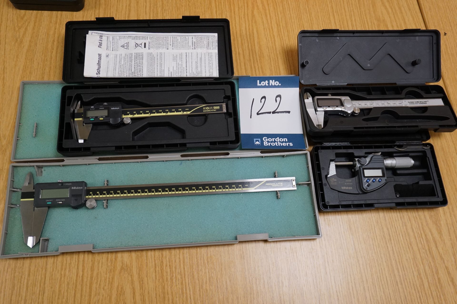 2 x Mitutoyo digital callipers, 1 x Max Measure digital calliper and 1 x Mitutoyo micrometer