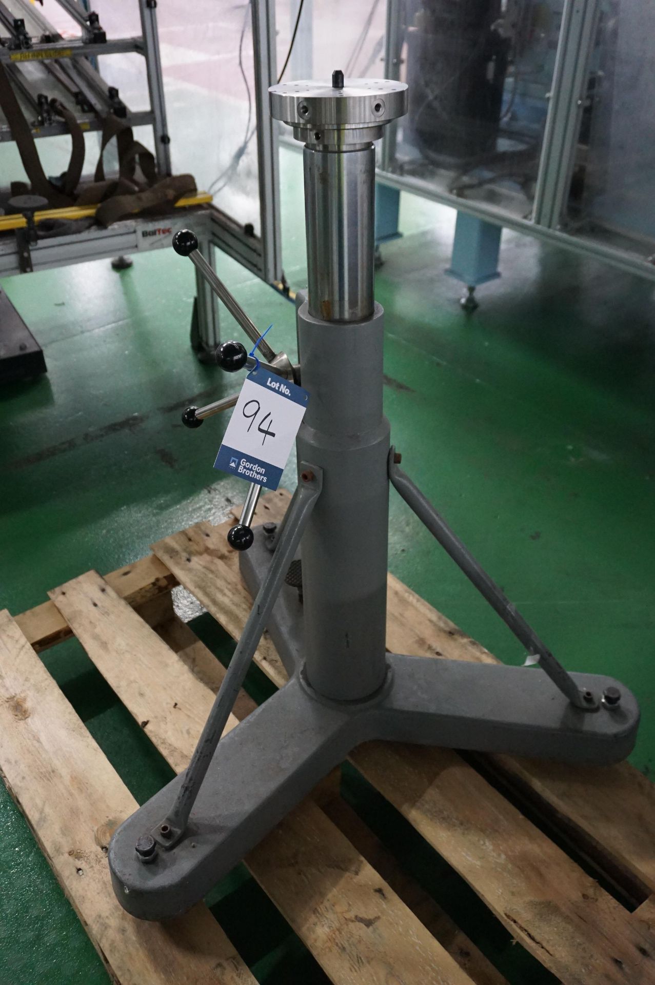 Brunson Model 231 faroarm stand