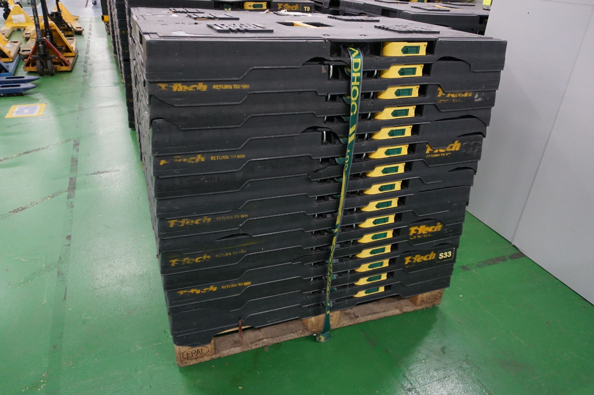 4 x Pallets of Load Hog toppers