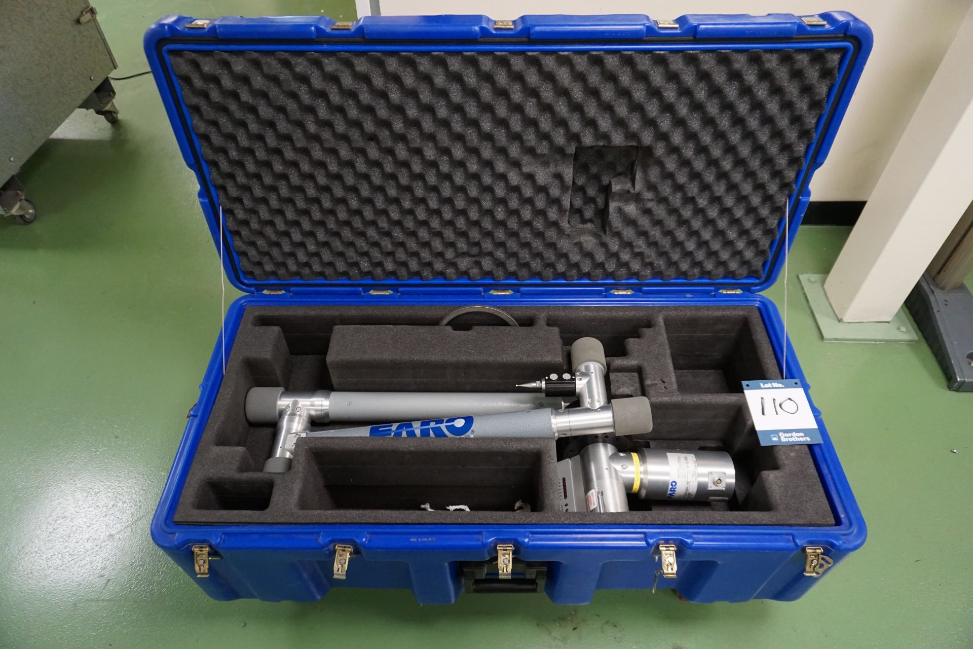 Faro Silver S08 portable 3D CMM measurement arm with flight case