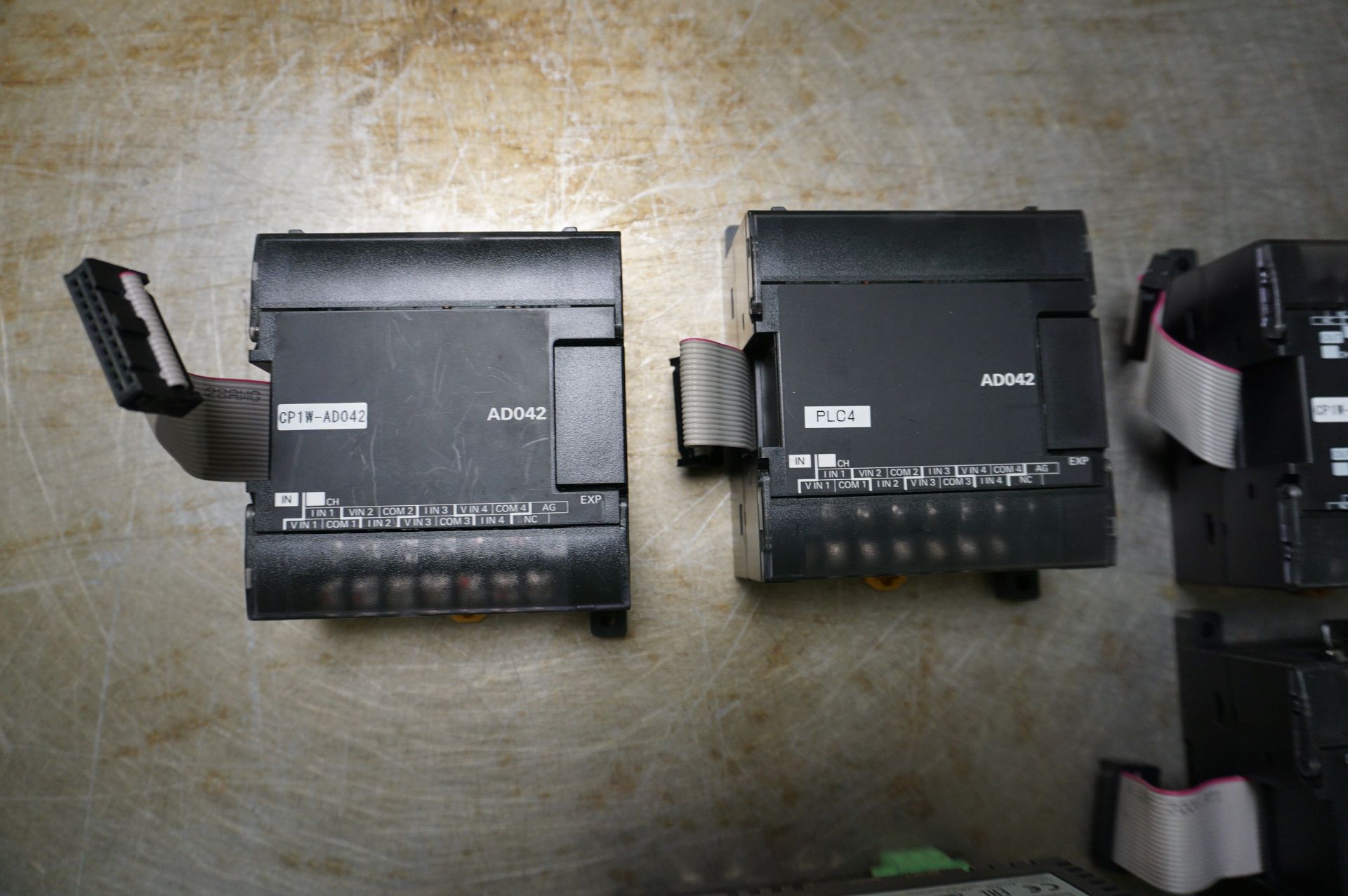 Lot to contain various Omron expansions units, and screens - Image 2 of 5