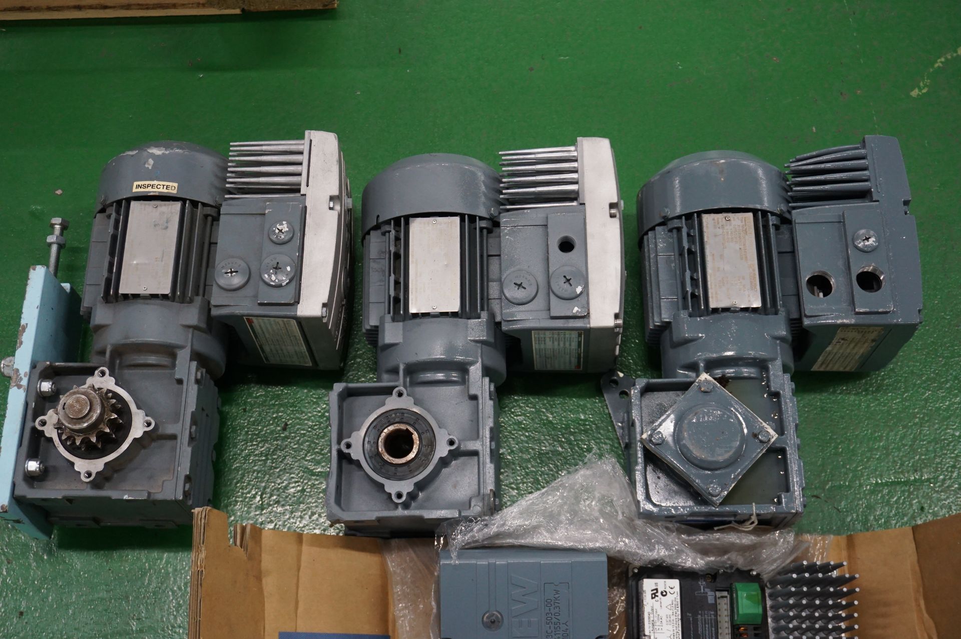 3 x SEW-Eurodrive WA30 electric motors with 4 x SEW-Eurodrive Eurodrive MM05C-503-00 - Image 3 of 6