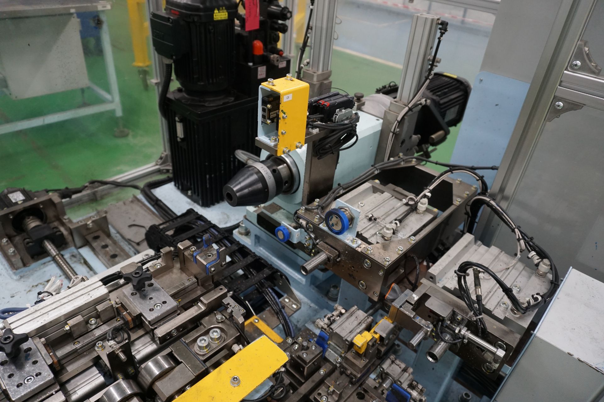 Yoshikawa twin head pin-press hydraulic spin rivet machine - Image 6 of 13