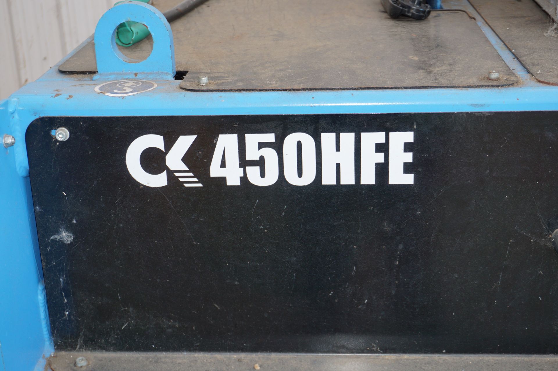 FuturFirst CK450HFE hydraulic compactor with top loading funnel - Image 3 of 8