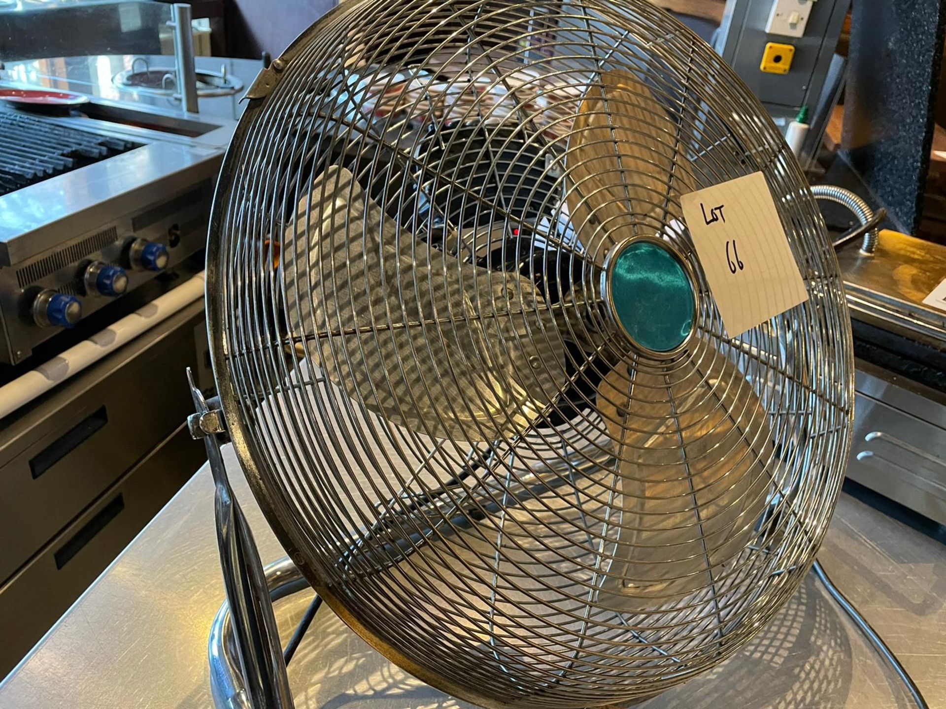 STAINLESS STEEL ELECTRIC FAN - Image 2 of 3