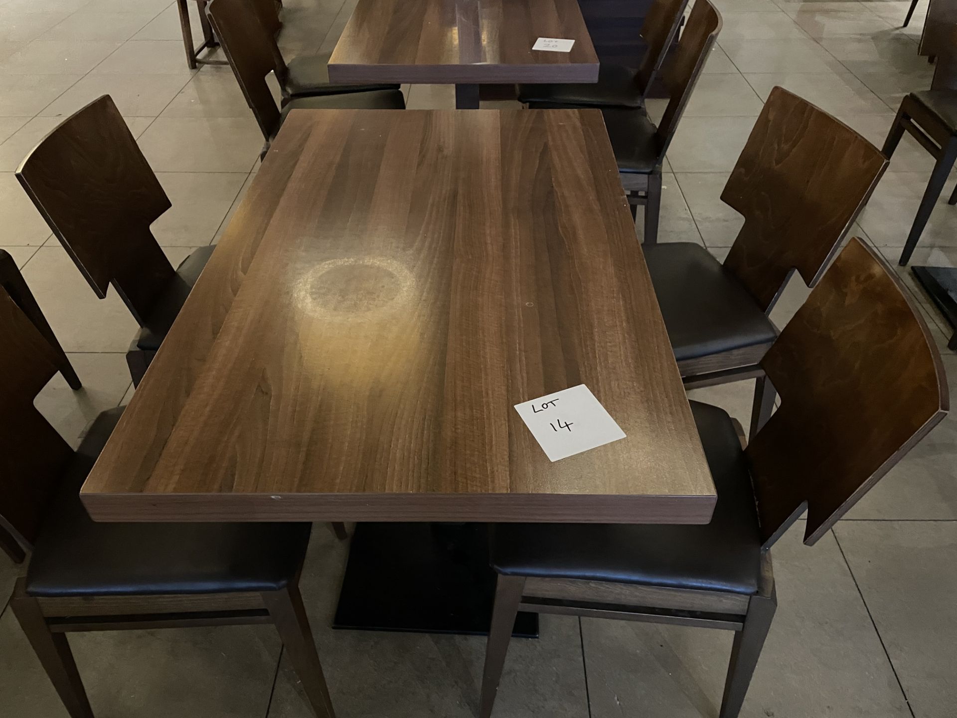 TABLE 700 x 1100 - 4 Chairs