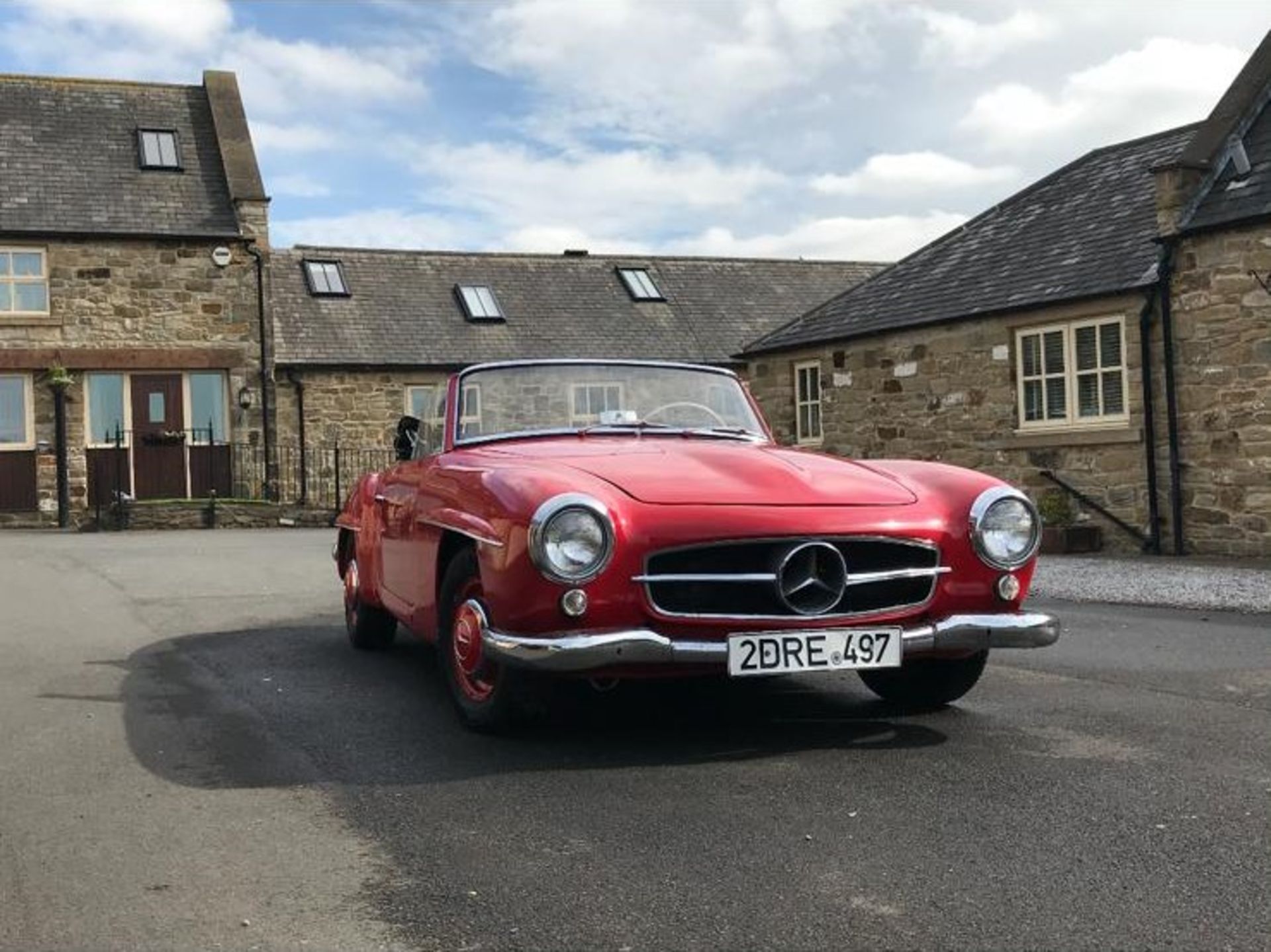 Classic Mercedes 1962 190SL California Import- 22,000 Miles- (Viewing Essential). - Image 2 of 8