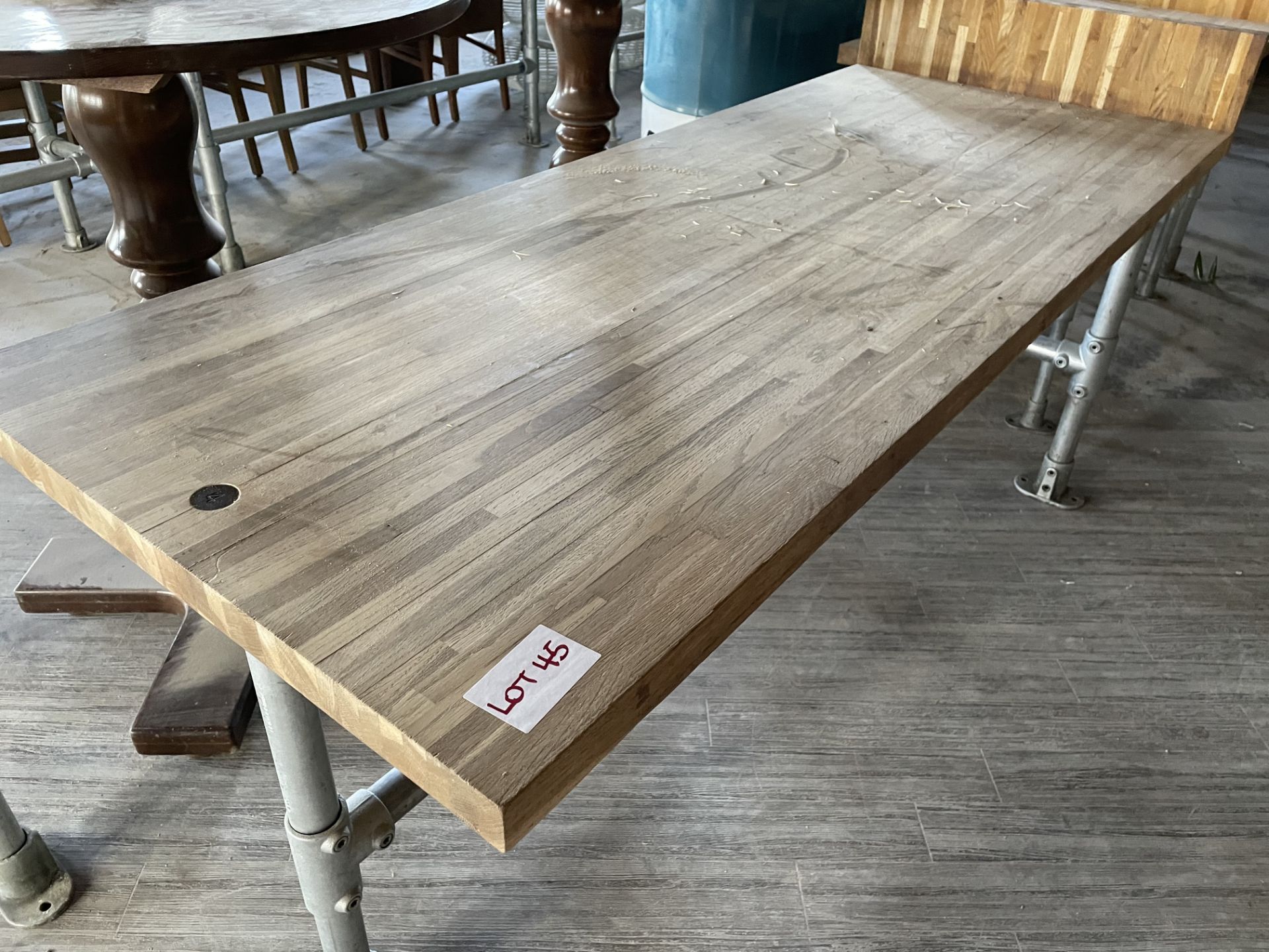 WOOD/METAL TABLE (730 x 1800)