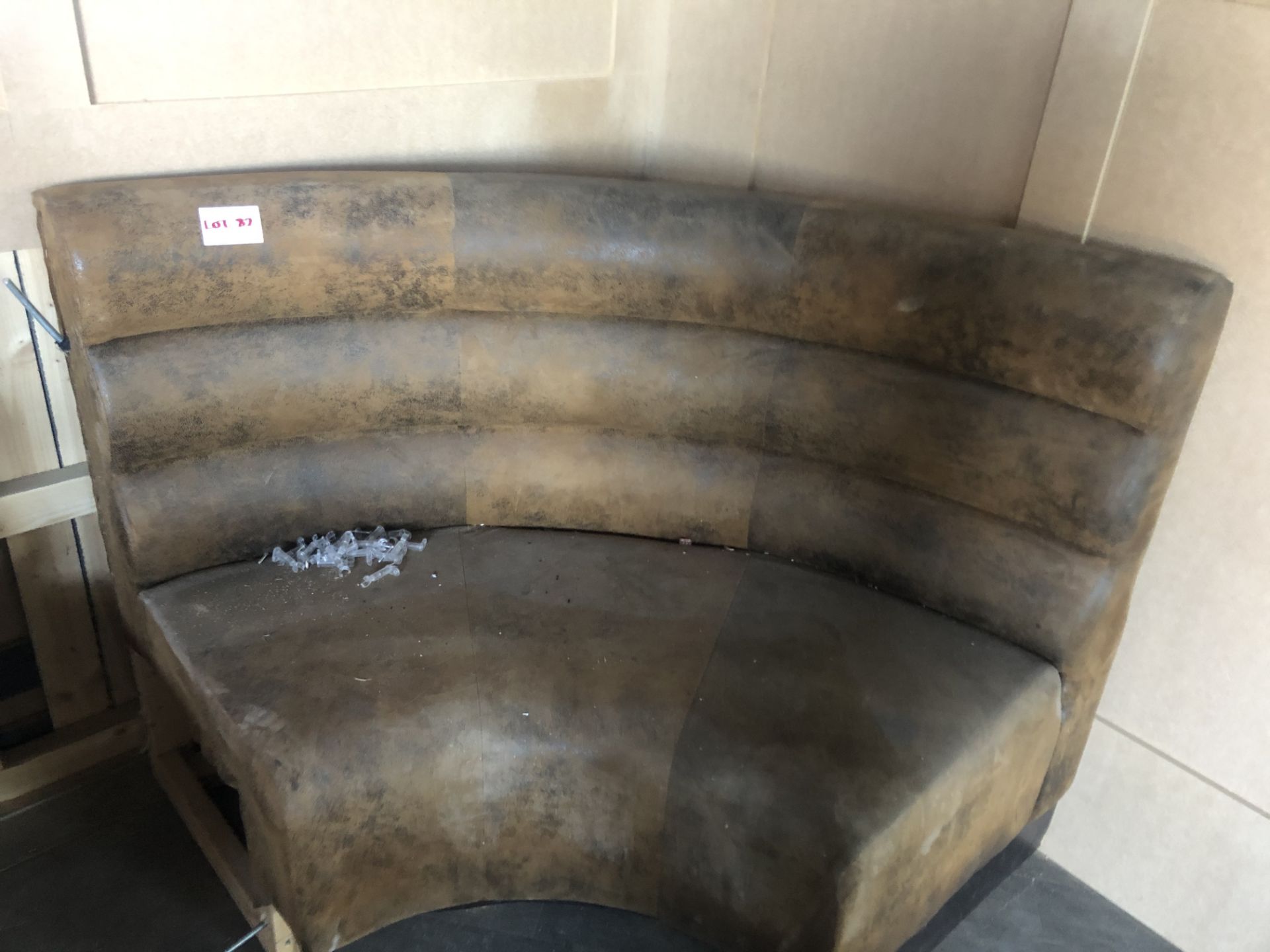 CURVED SEAT UNIT 700 (b) 1500 (t)