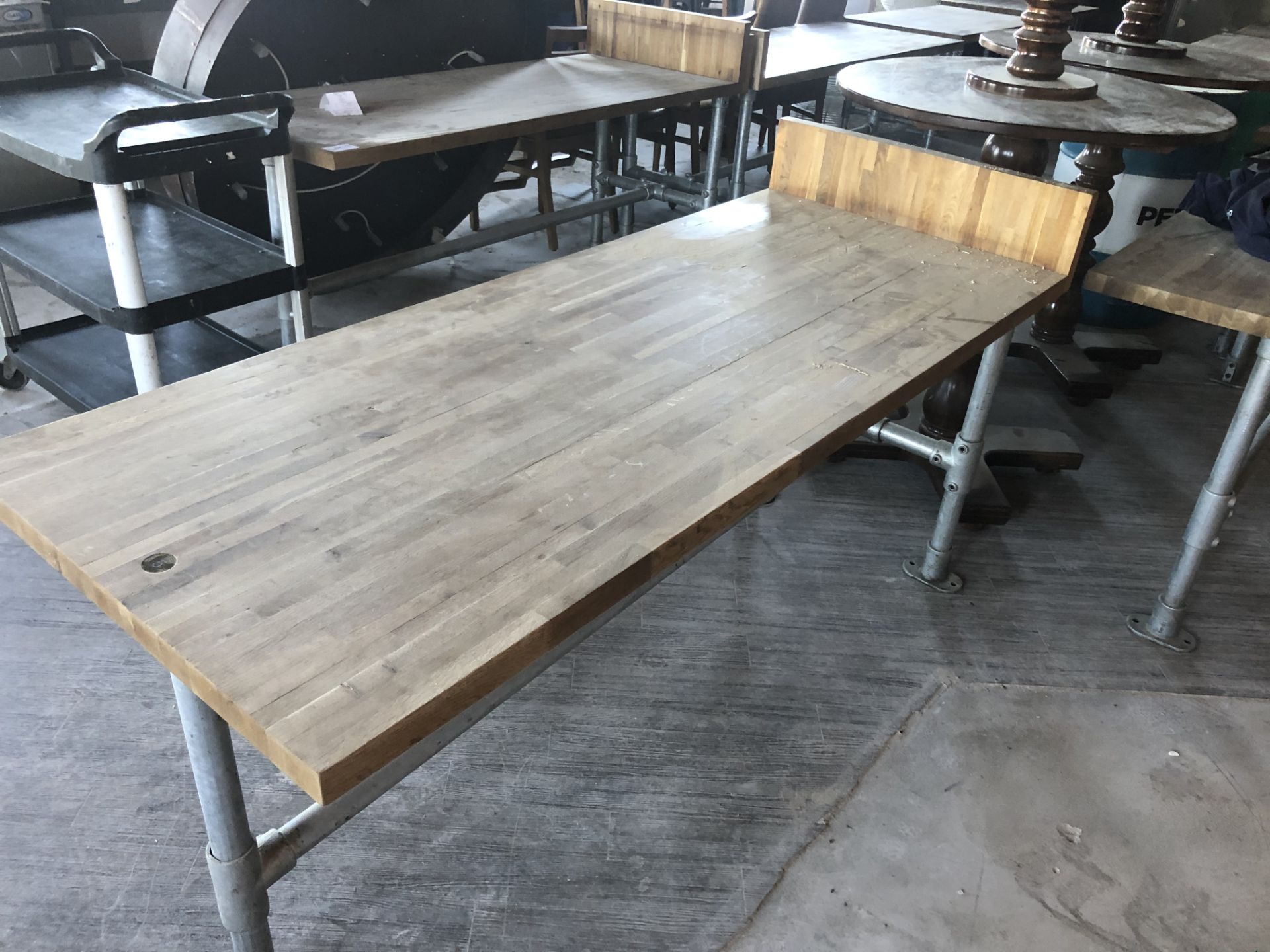 WOOD/METAL TABLE (720 x 1800)