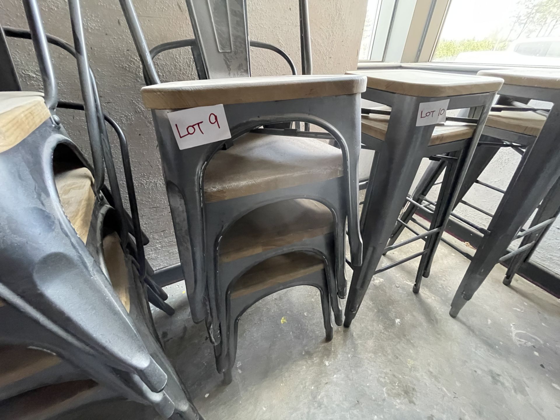 4 X METAL/WOOD STACKING CHAIRS