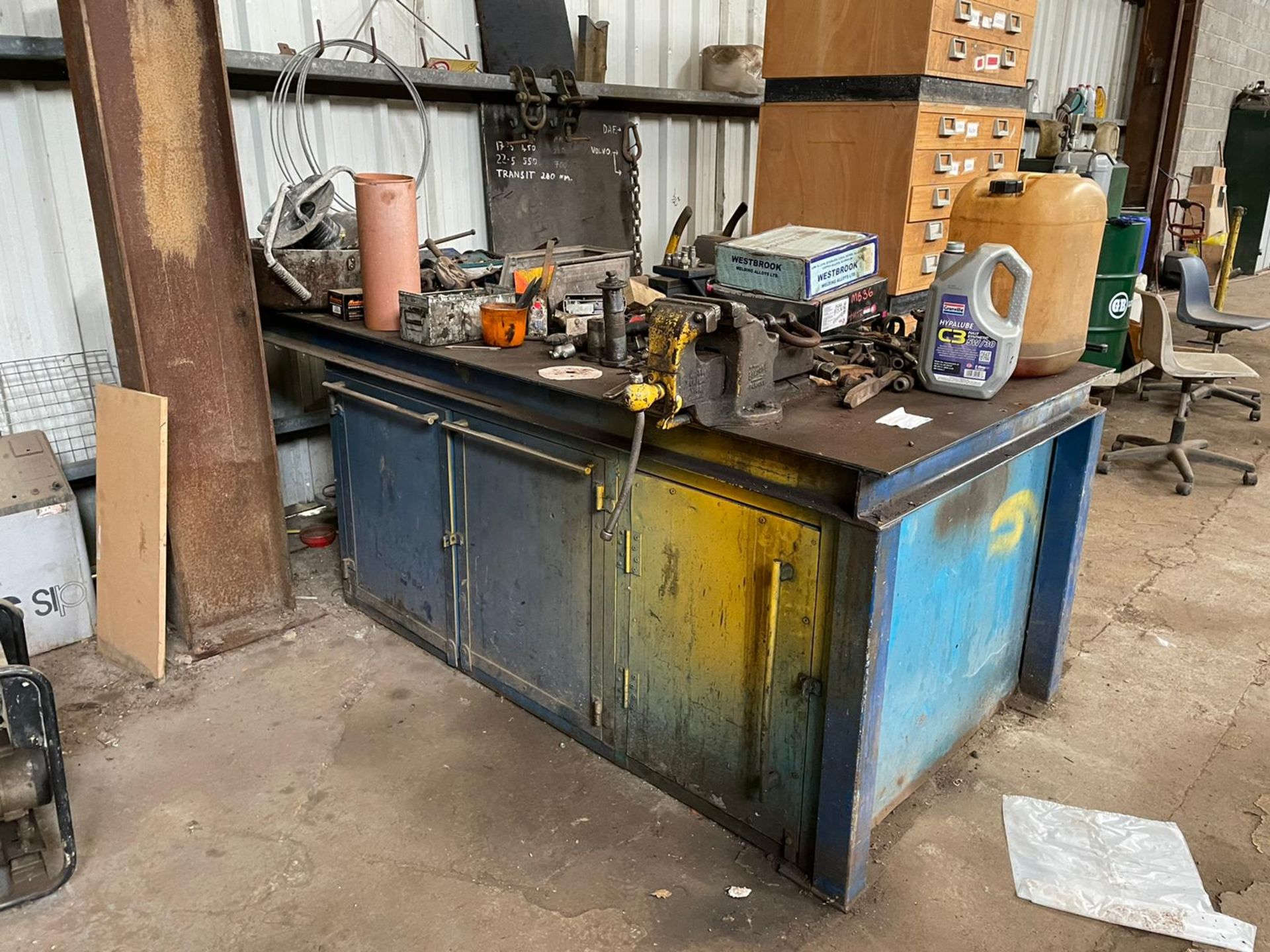 STEEL - WELDING WORK BENCH 2 VICES - Image 2 of 2