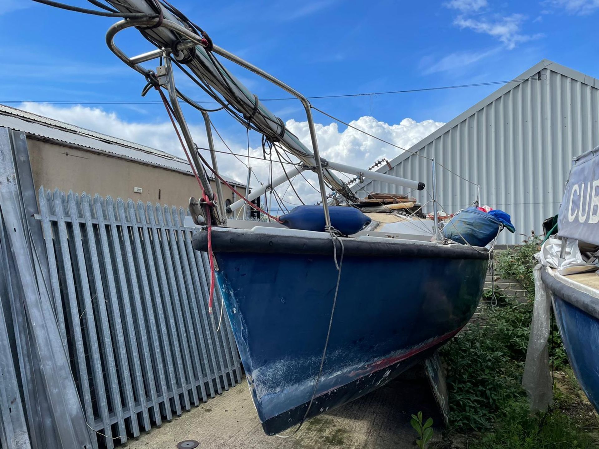 87115 7M TRAINING YACHT NEED REFURBISHED