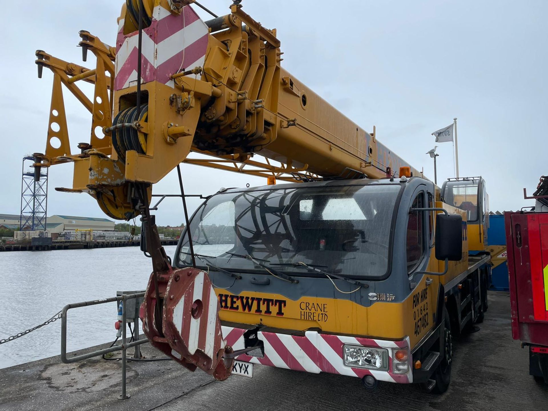 ZOOMLION ALL HYDRAULIC CRANE QY30V - MAX RATED TOTAL LOAD 32 TON- REGISTRATION: AE57 KYX