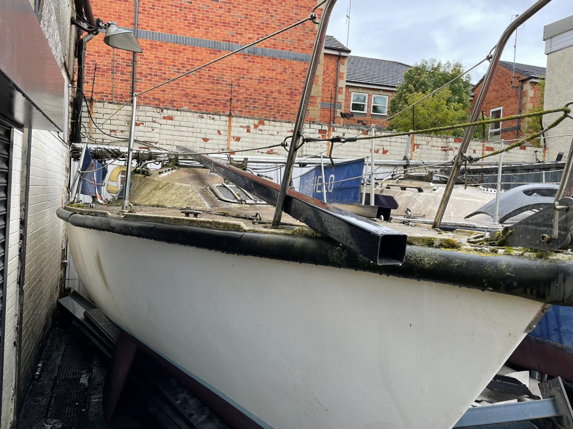 WHITE HULL 7M TRAINING YACHT NEED REFURBISHED - Image 2 of 2