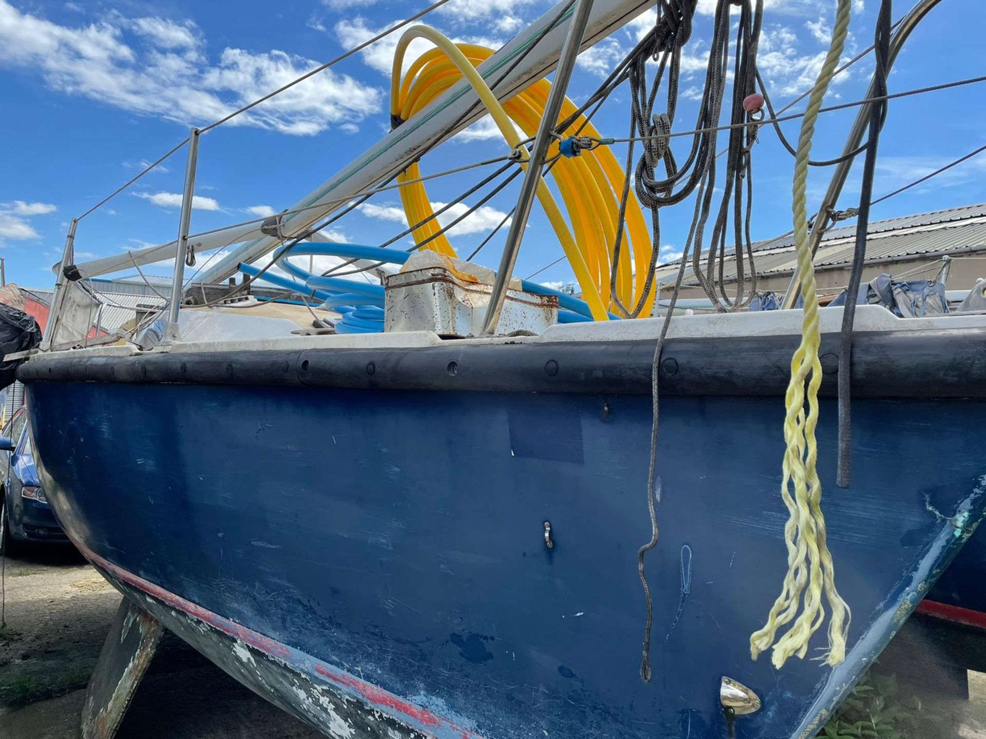 87111 7M TRAINING YACHT NEED REFURBISHED