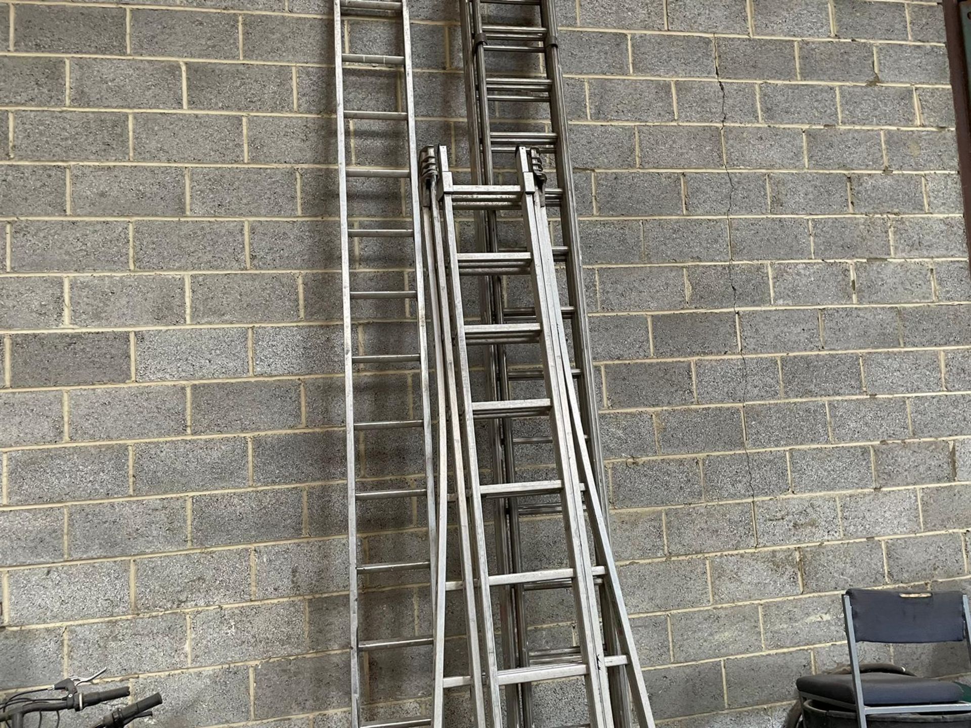 3 LADDERS - Image 2 of 2