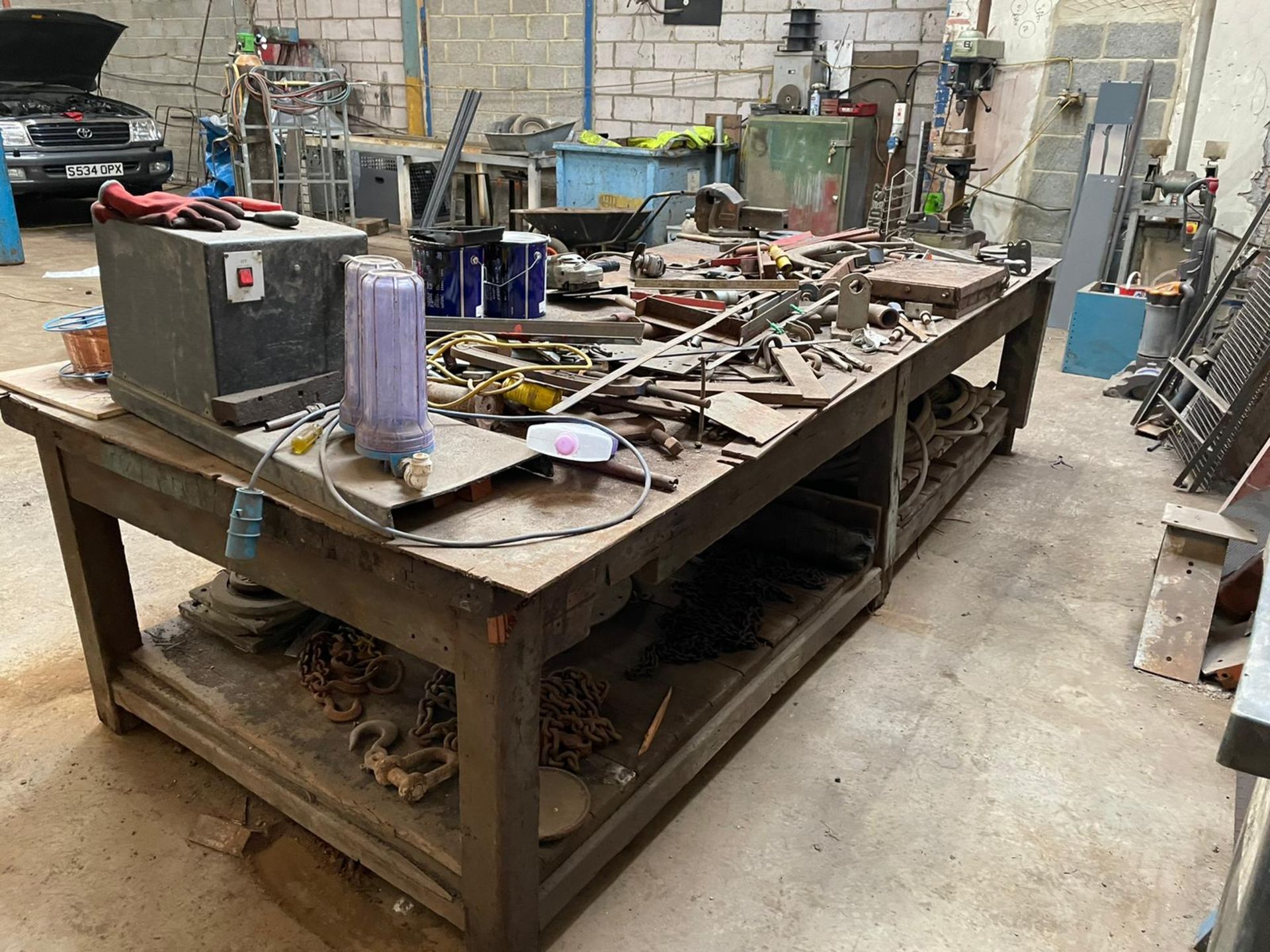 LARGE STEEL - WELDING WORK BENCH 2 VICES