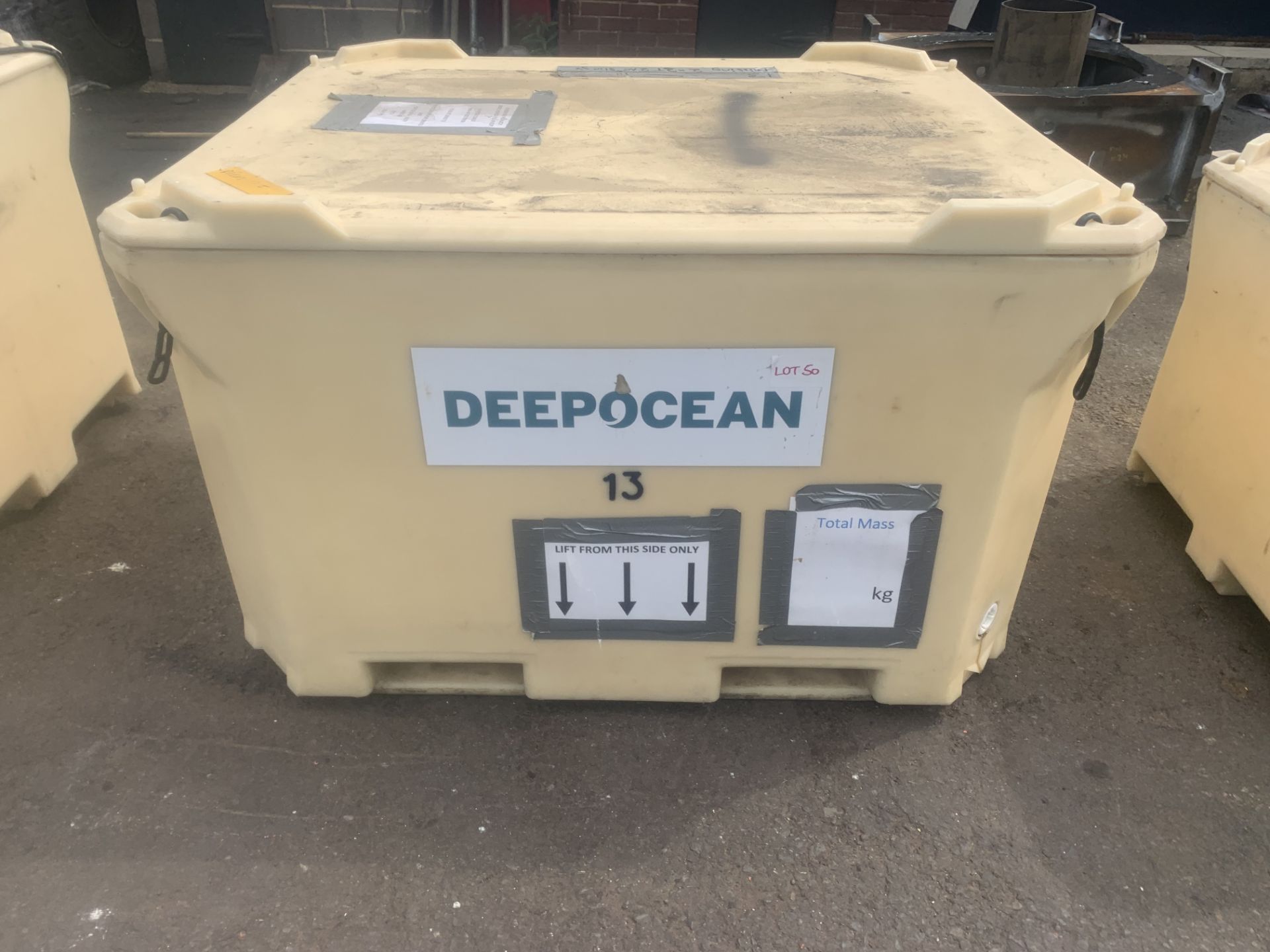 SAEPLAST INSULATED TUB WITH LID (1000L)