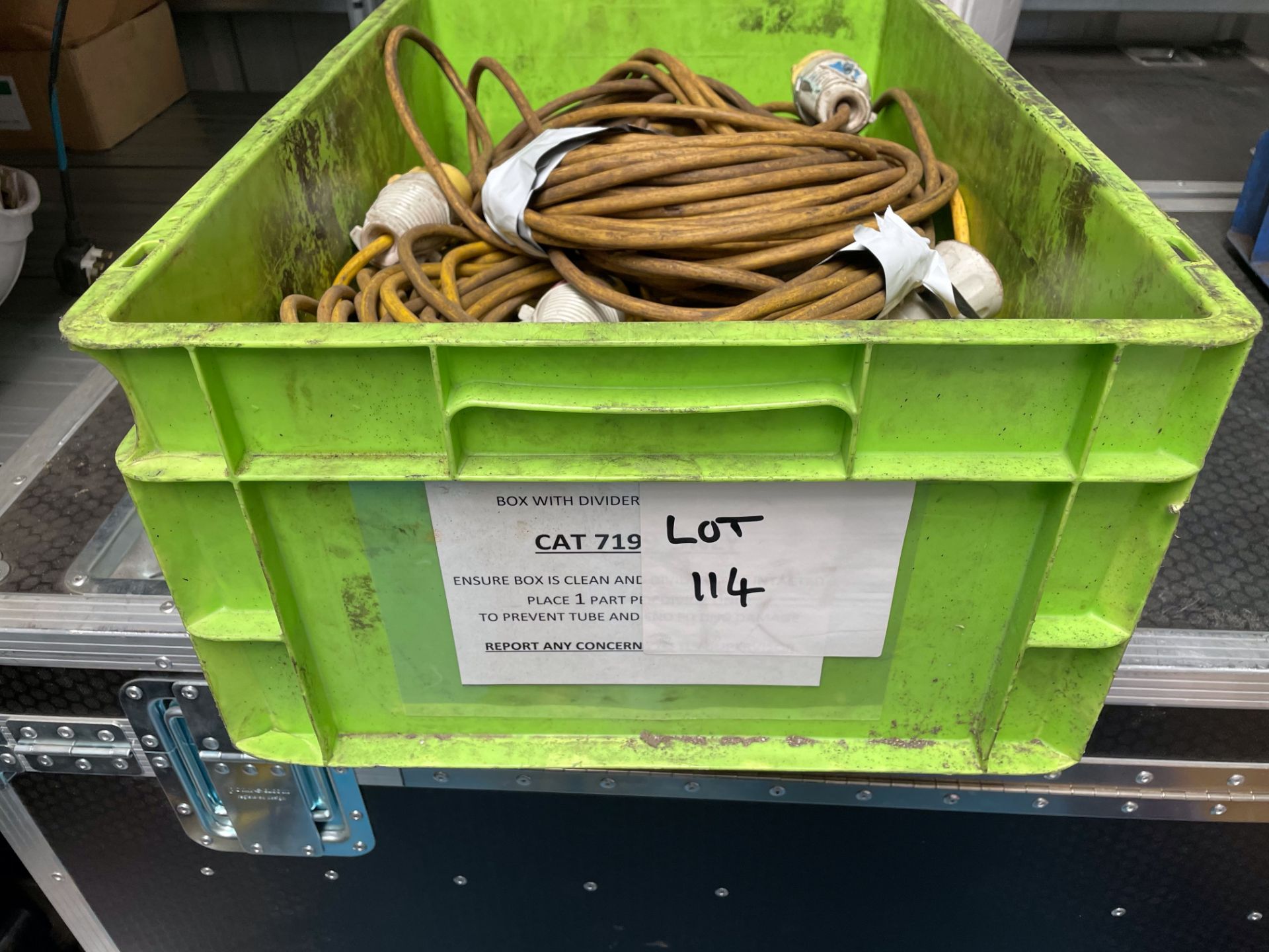BOX OF ASSORTED 110V CABLES