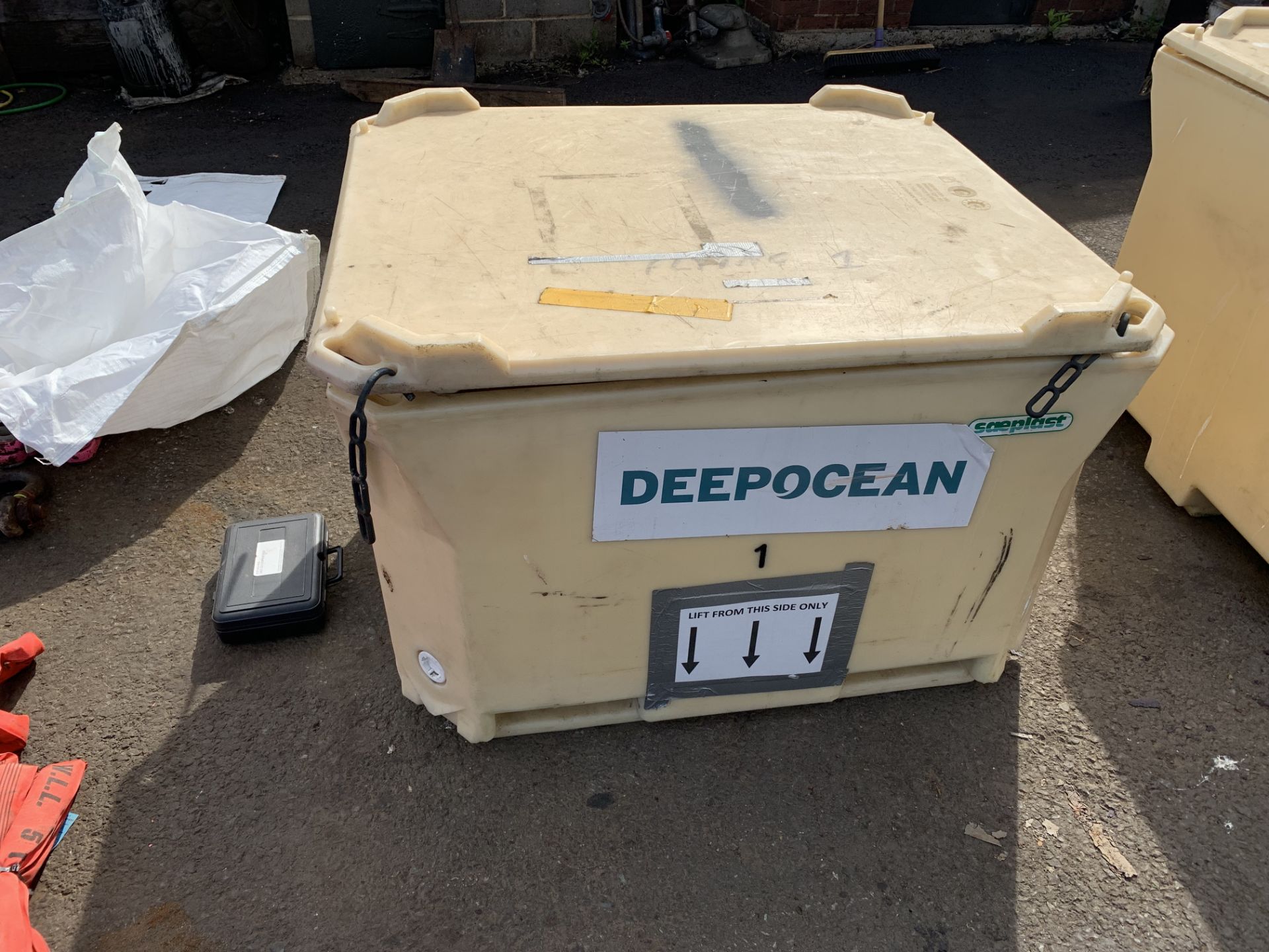 SAEPLAST INSULATED TUB WITH LID (660L) - Image 2 of 2