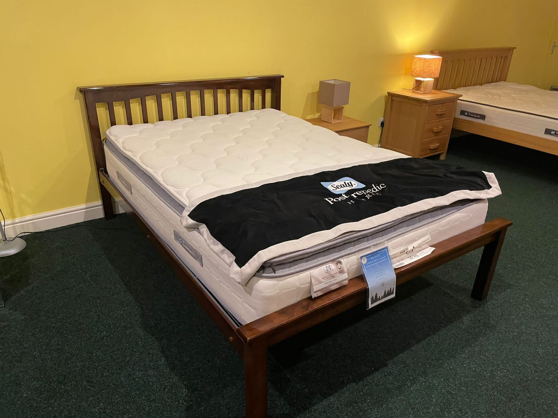 Ex Display Sandra Wood Bed Double Sealy Teramo Mattress RRP 1390