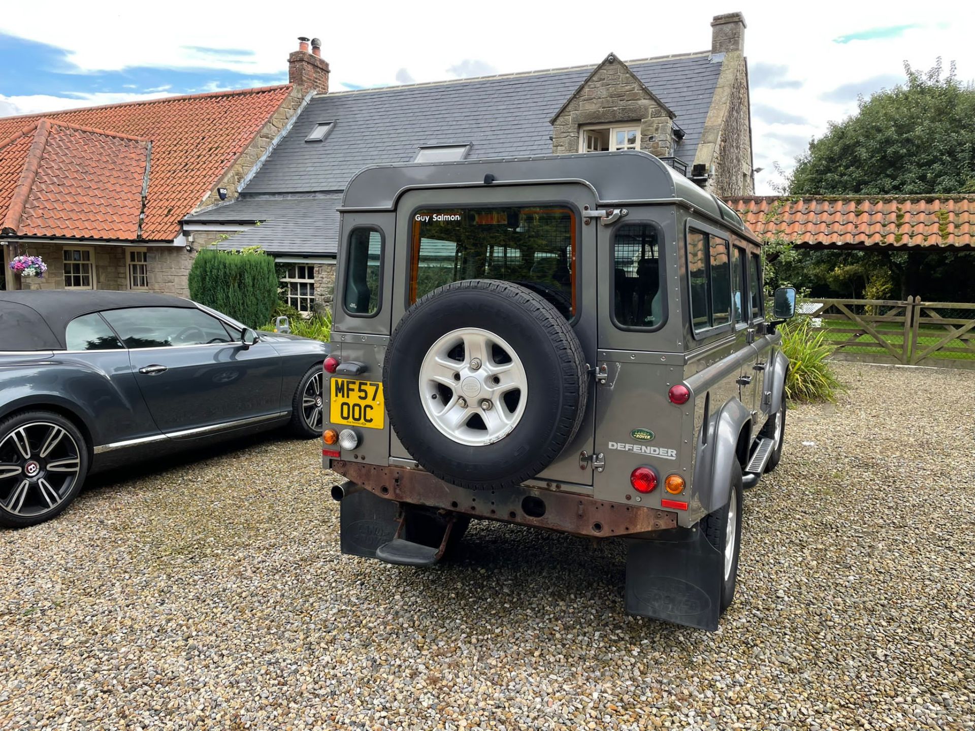 Land Rover Defender (2007)- 5 Door- REG MF57 00C- MOT until Oct 2022- Metallic Grey- 47k Miles - Image 3 of 8