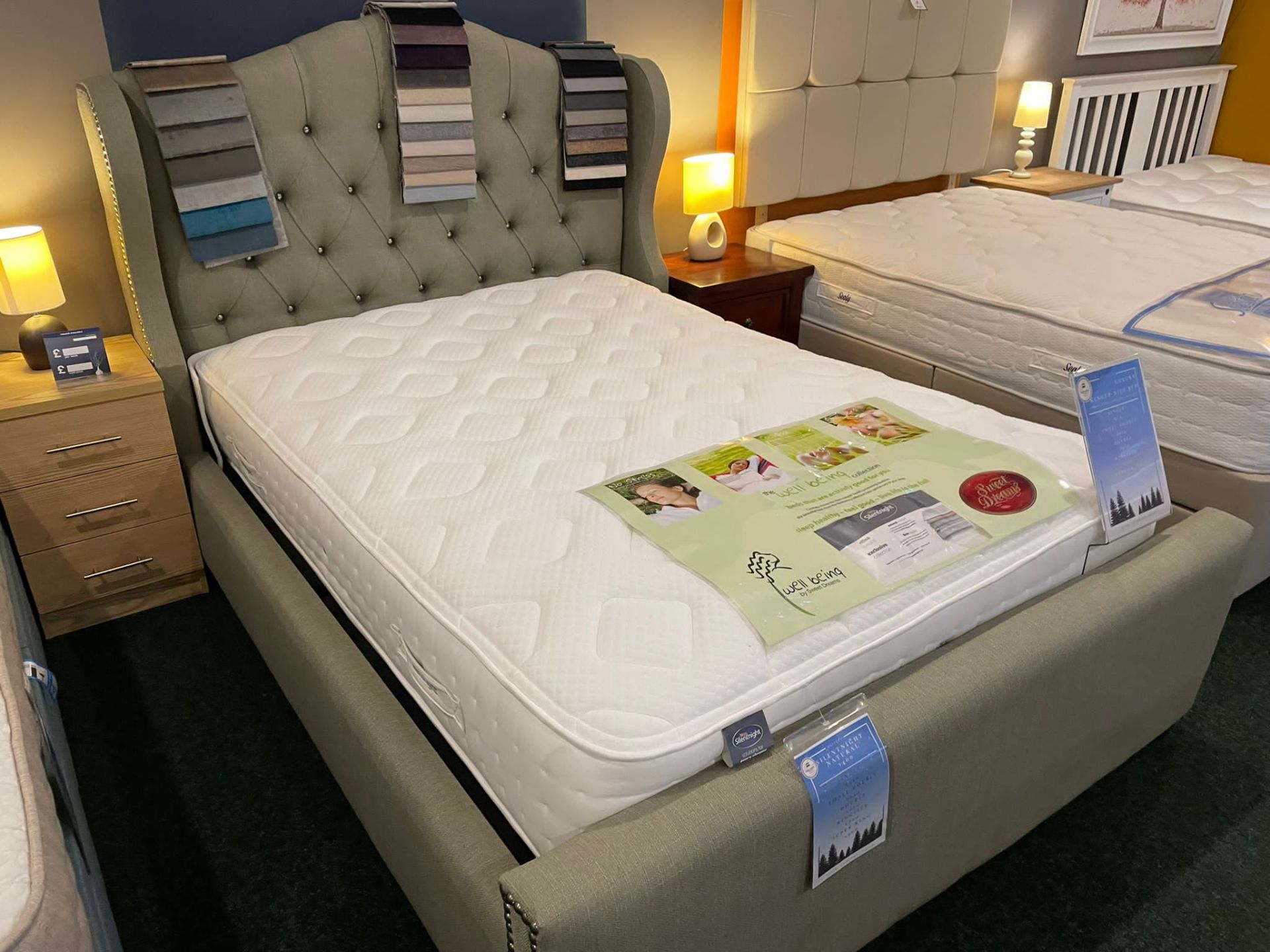 Ex Display Double Elsa Mattress Winged Nile Bed (RRP 1400) - Image 2 of 3