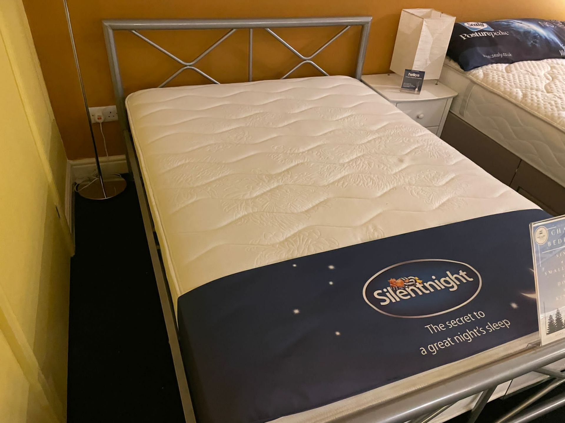 Ex Display Chateau Bed Frame Double Silent Night Mirror Pocket Mattress RRP 450 - Image 2 of 3