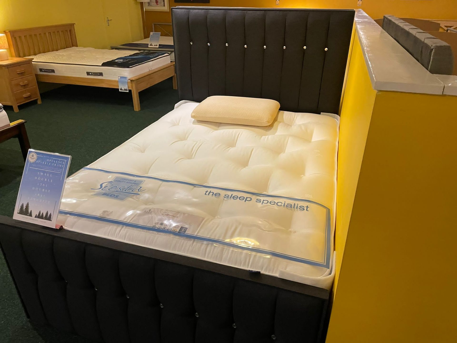 Ex Display Sweet Dreams Opulence 4 Draw Double Rest Assured Kelbrook Mattress RRP 1180 - Image 2 of 3