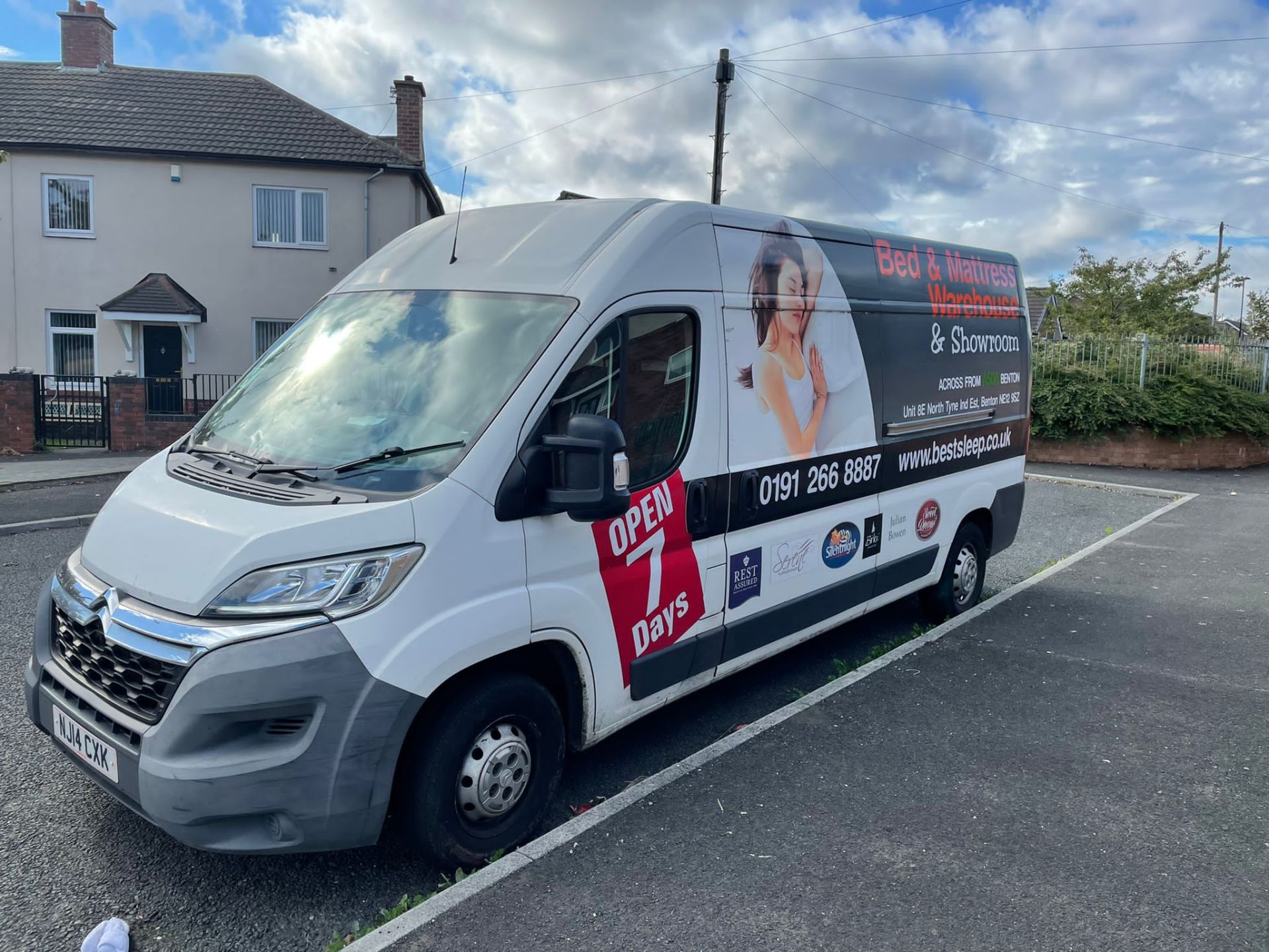 Citroen Relay Van (2014) Reg: NJ14 CXK, Side loading Door- Runs but has overheating issue - Image 2 of 4