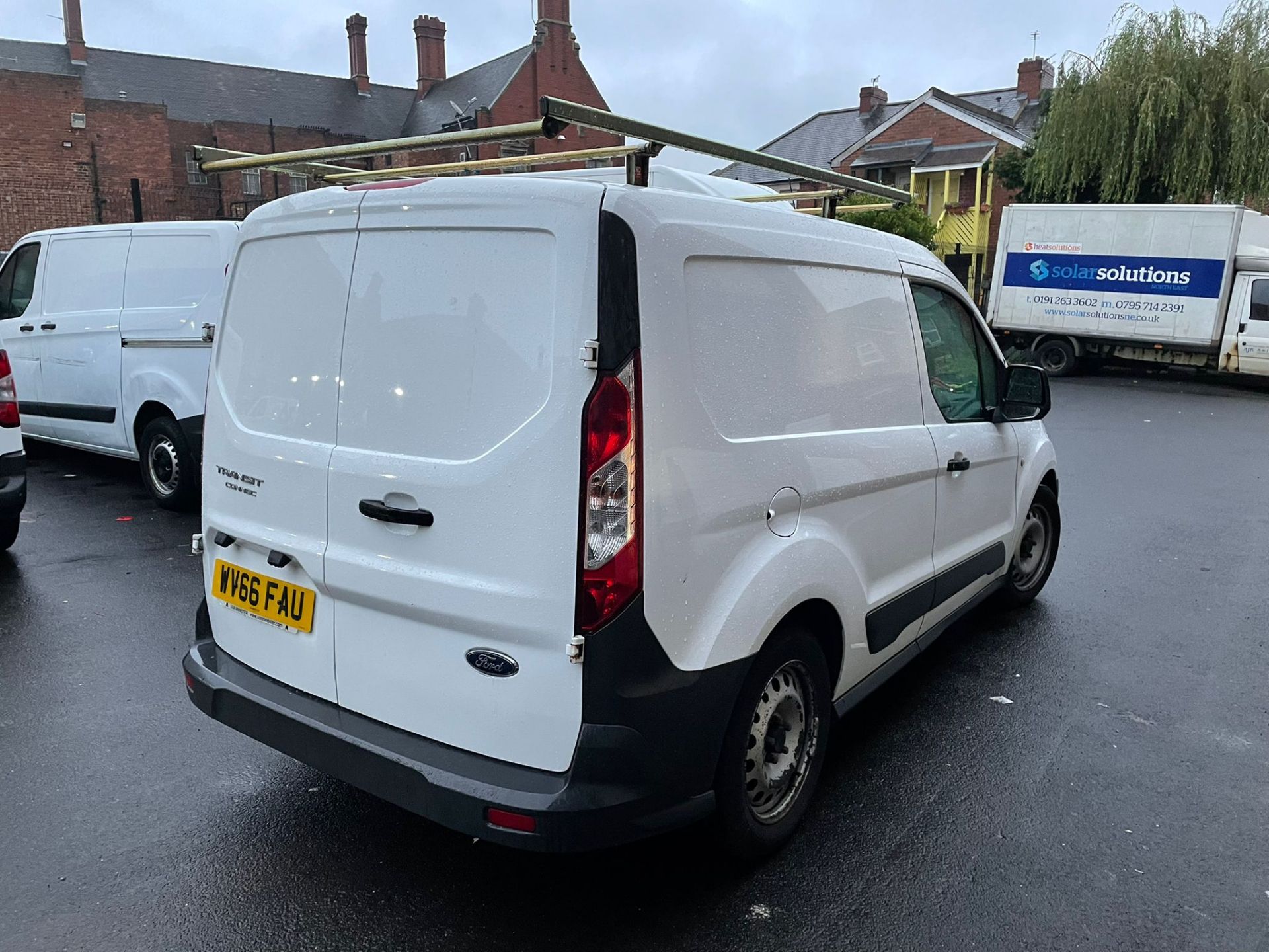 Ford Transit Connect Van- Year 2016- Reg: WV66 FAU. 79k miles - Image 5 of 6