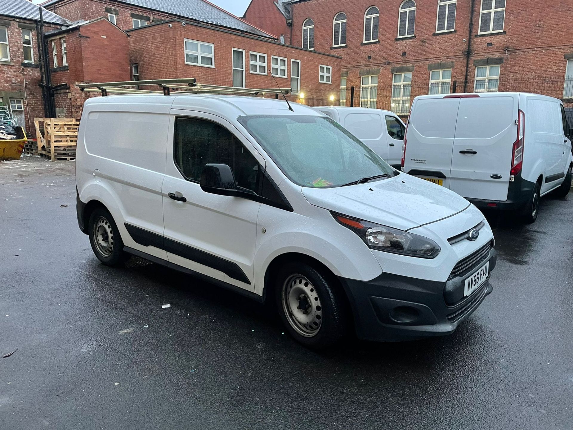 Ford Transit Connect Van- Year 2016- Reg: WV66 FAU. 79k miles