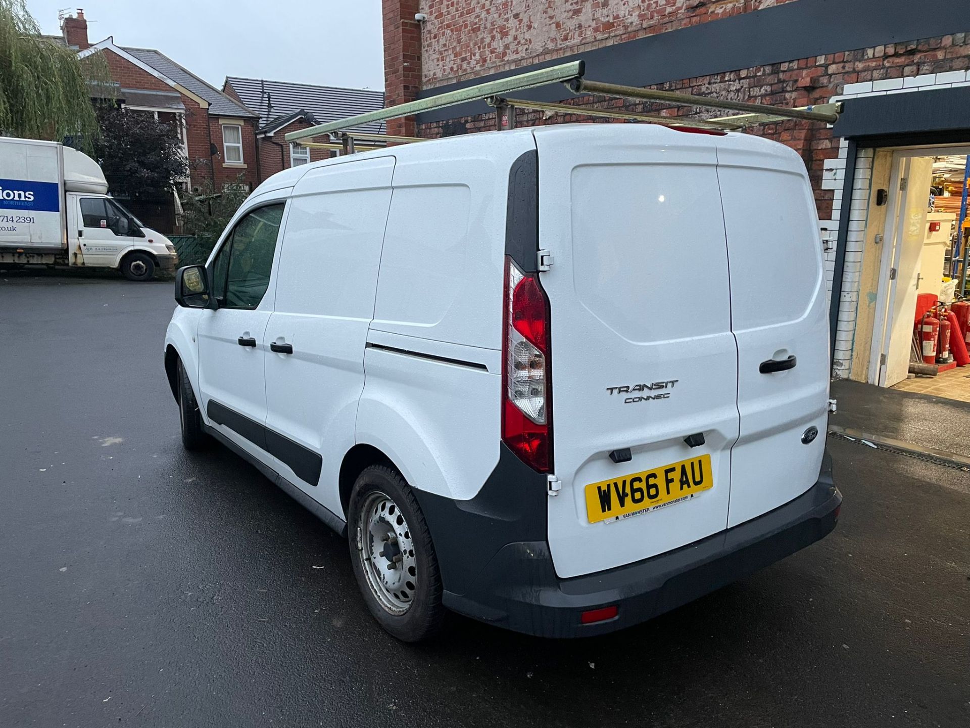 Ford Transit Connect Van- Year 2016- Reg: WV66 FAU. 79k miles - Image 4 of 6