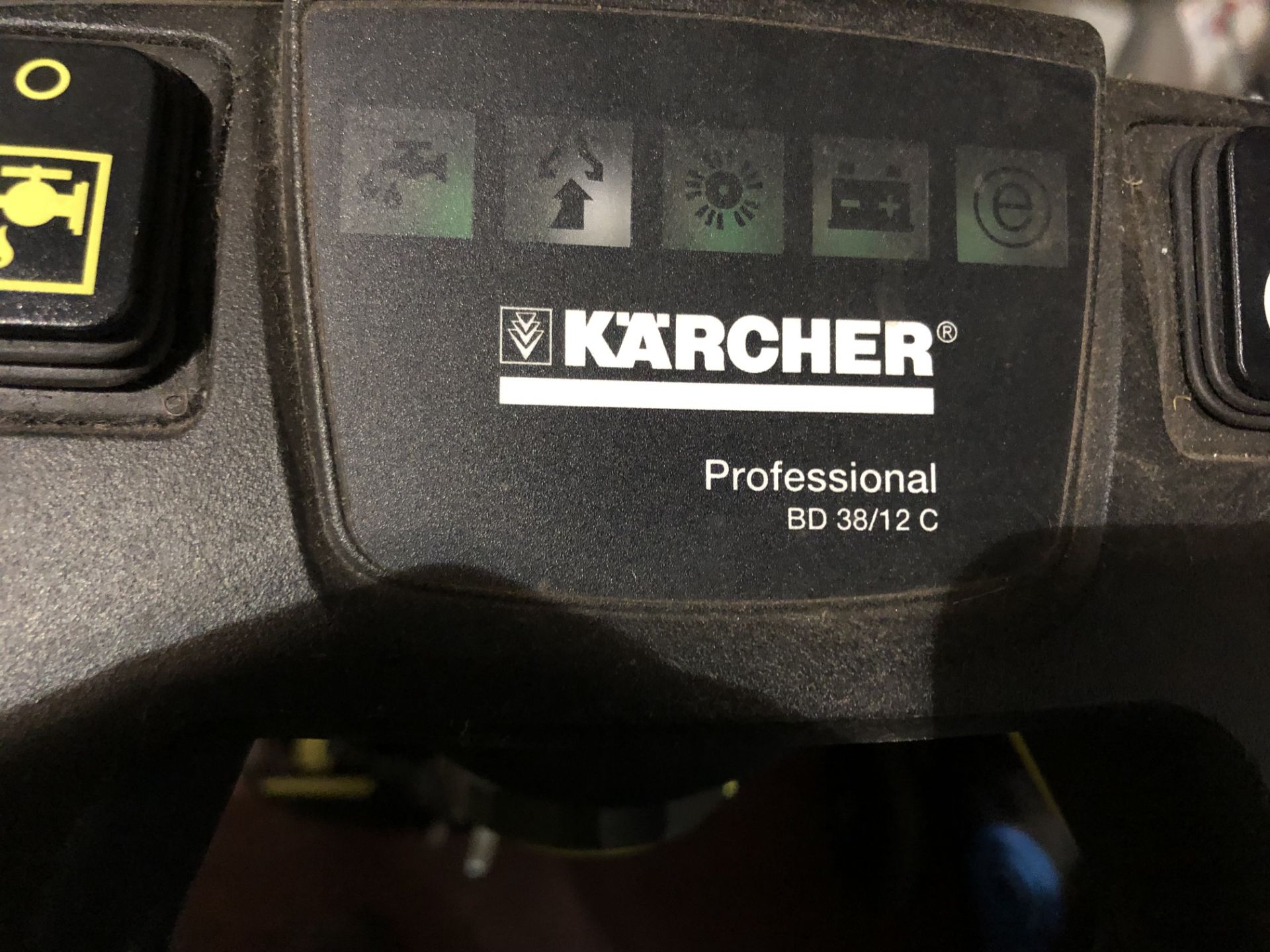 KARCHER PROFESSIONAL FLOOR WASHER - Image 3 of 3