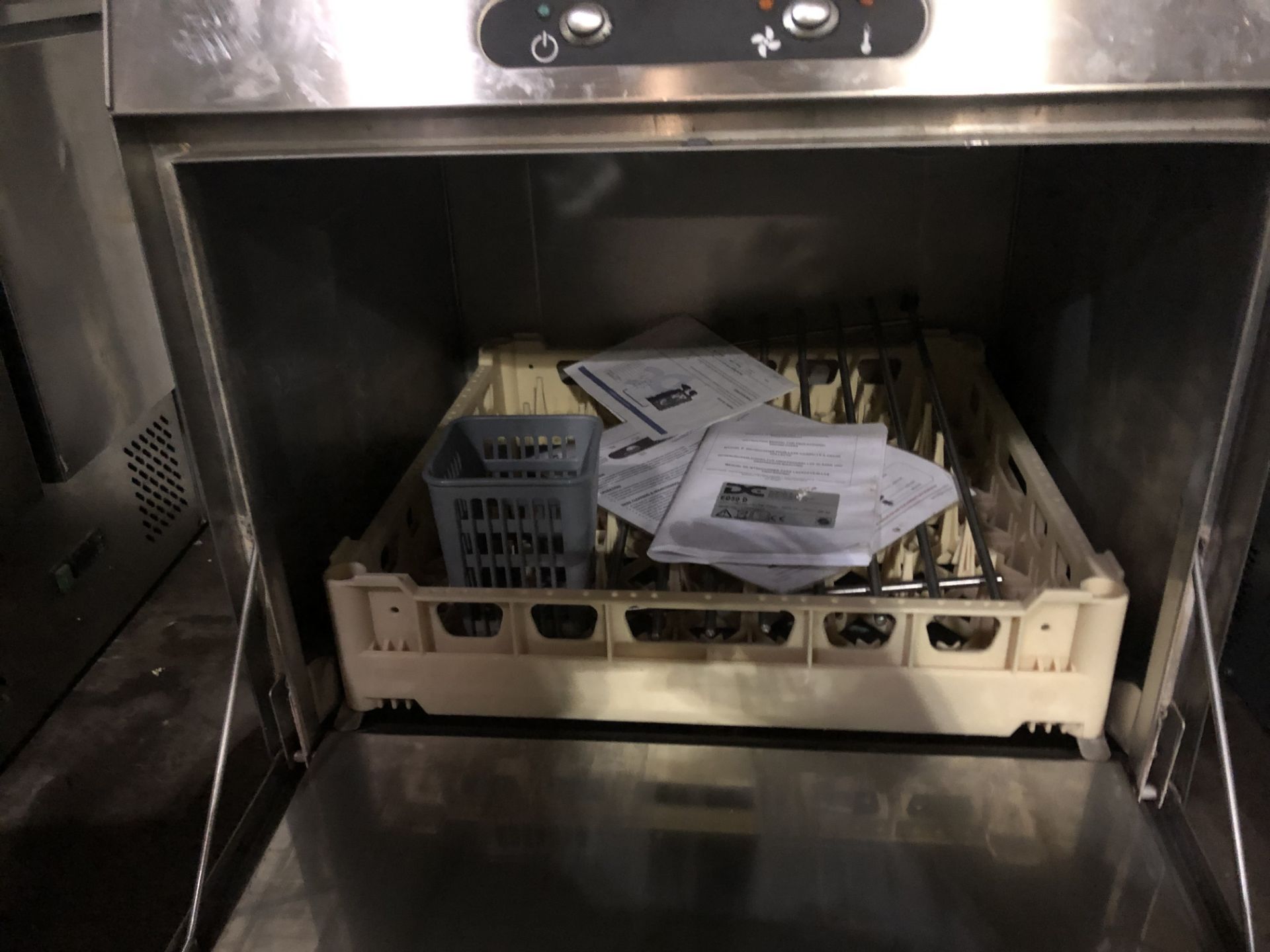 DC UNDER COUNTER DISHWASHER - Image 2 of 3