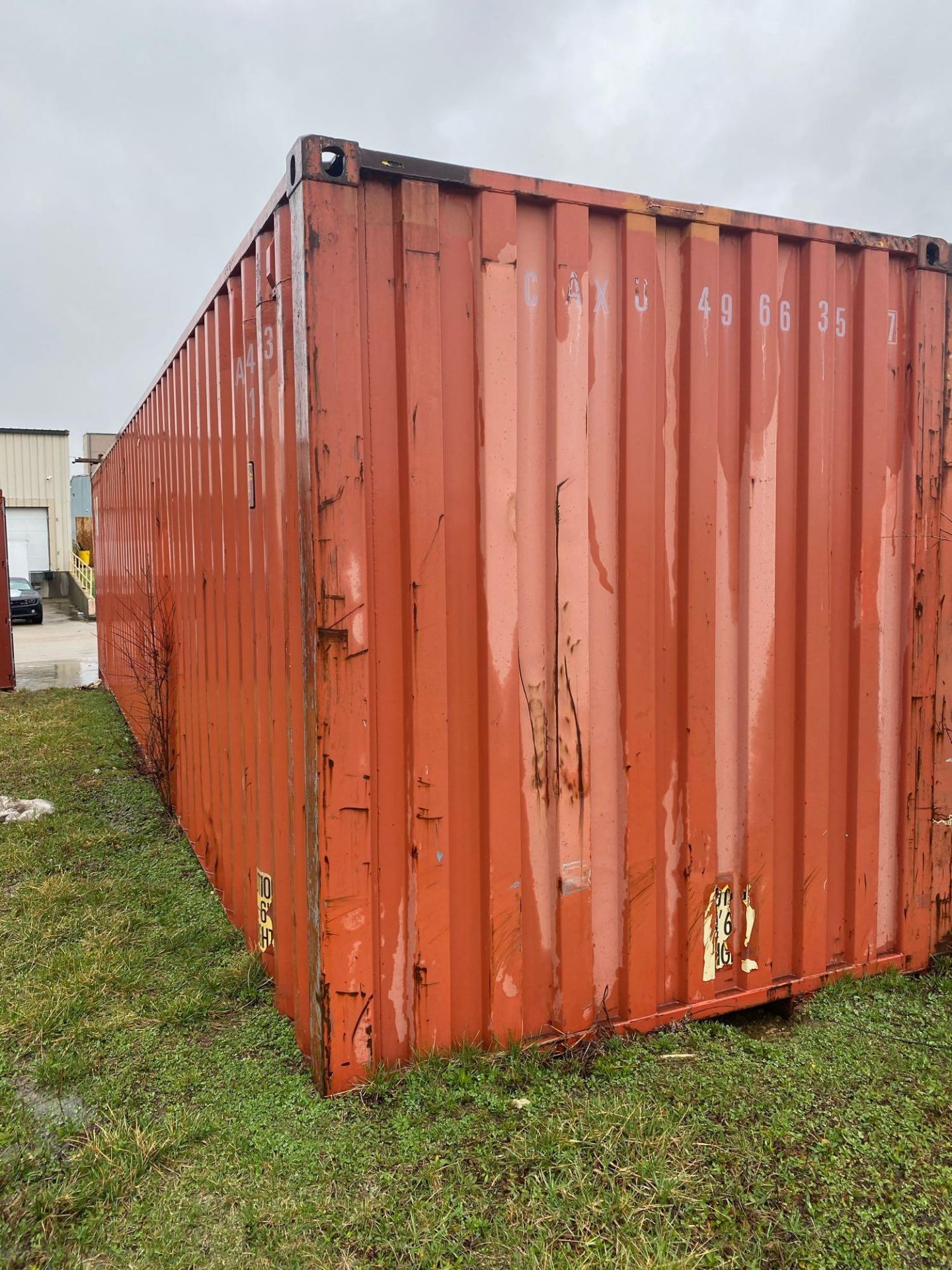 Shipping Containers - Image 3 of 4