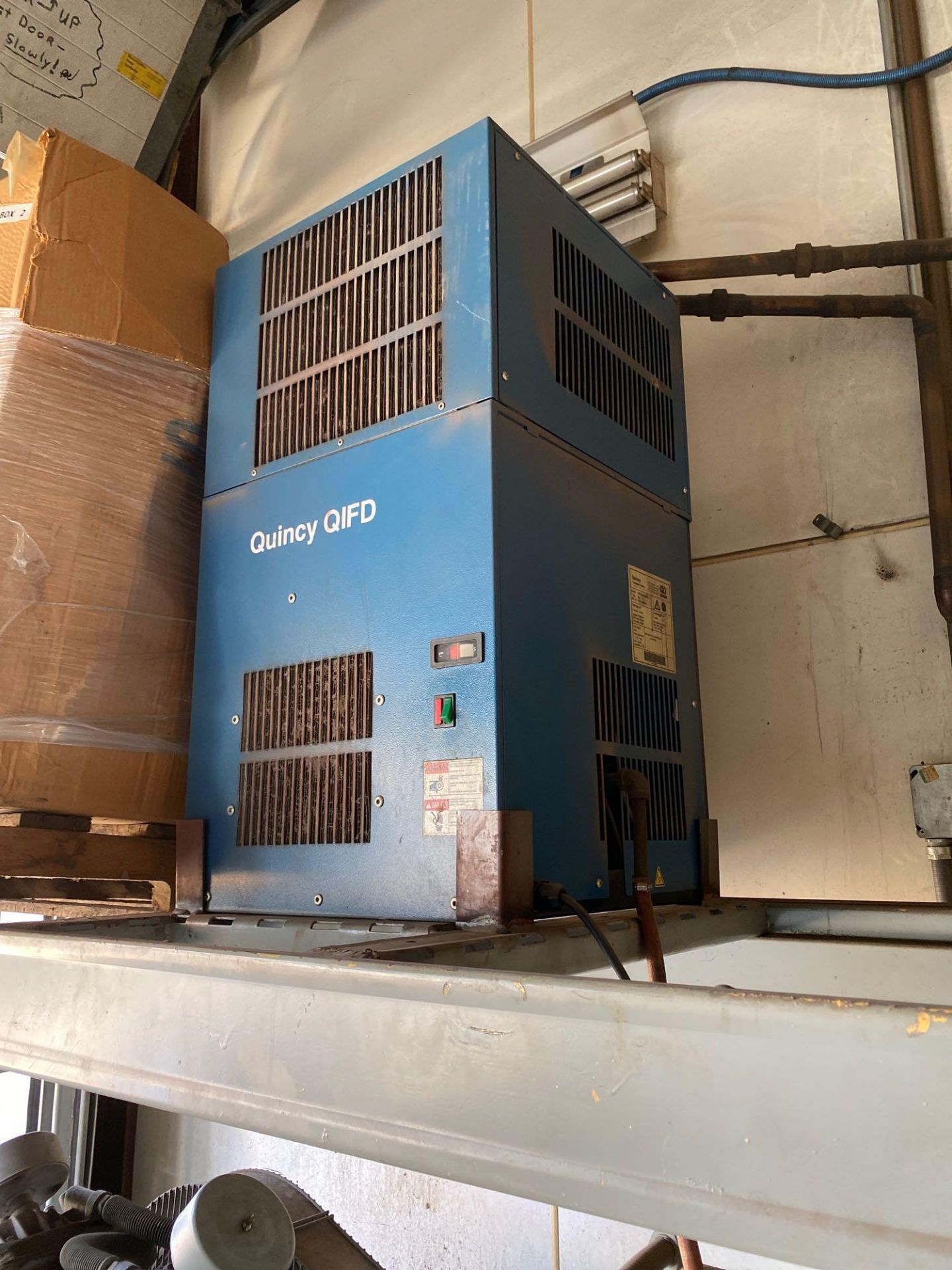 Campbell Hausfeld Compressor with Dryer - Image 13 of 14