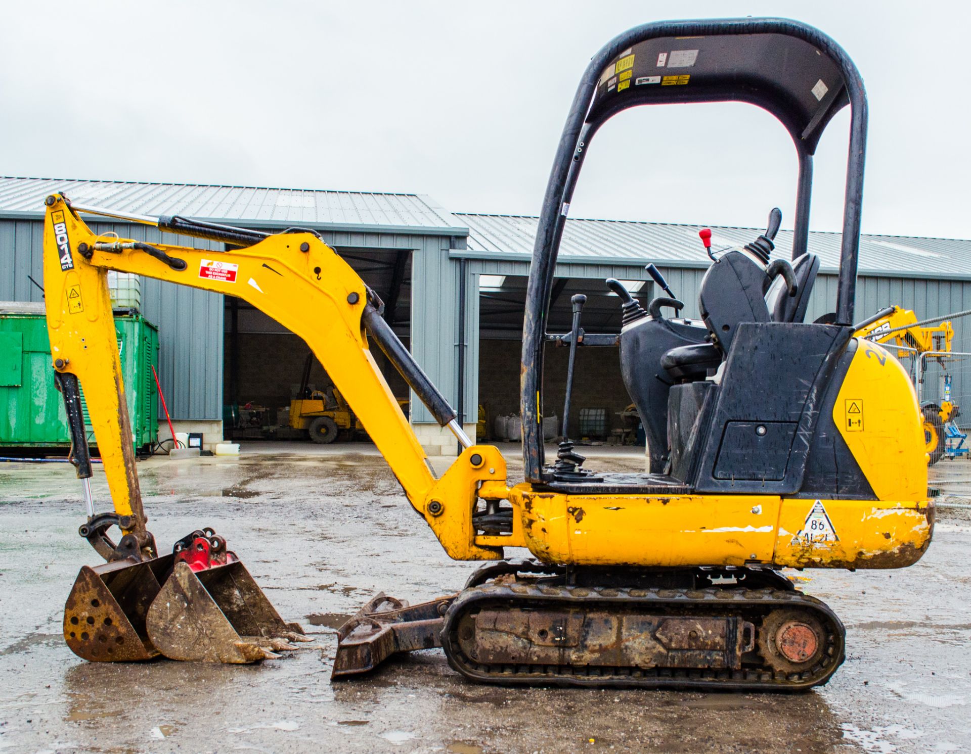 JCB 8014 CTS 1.5 tonne rubber tracked excavator  Year: 2014 S/N: 2070490 Recorded Hours; 2264 Piped, - Image 8 of 17