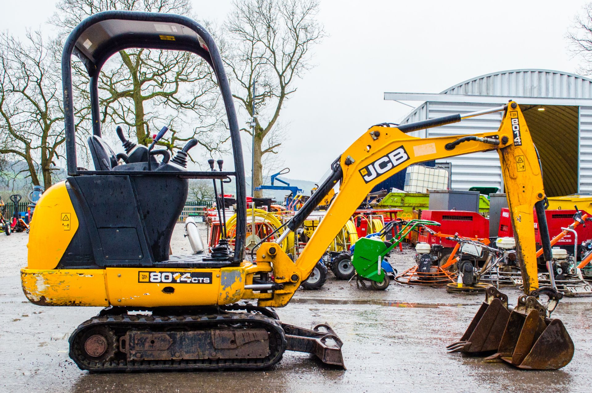 JCB 8014 CTS 1.5 tonne rubber tracked excavator  Year: 2014 S/N: 2070513 Recorded Hours: 2055 Piped, - Image 7 of 18