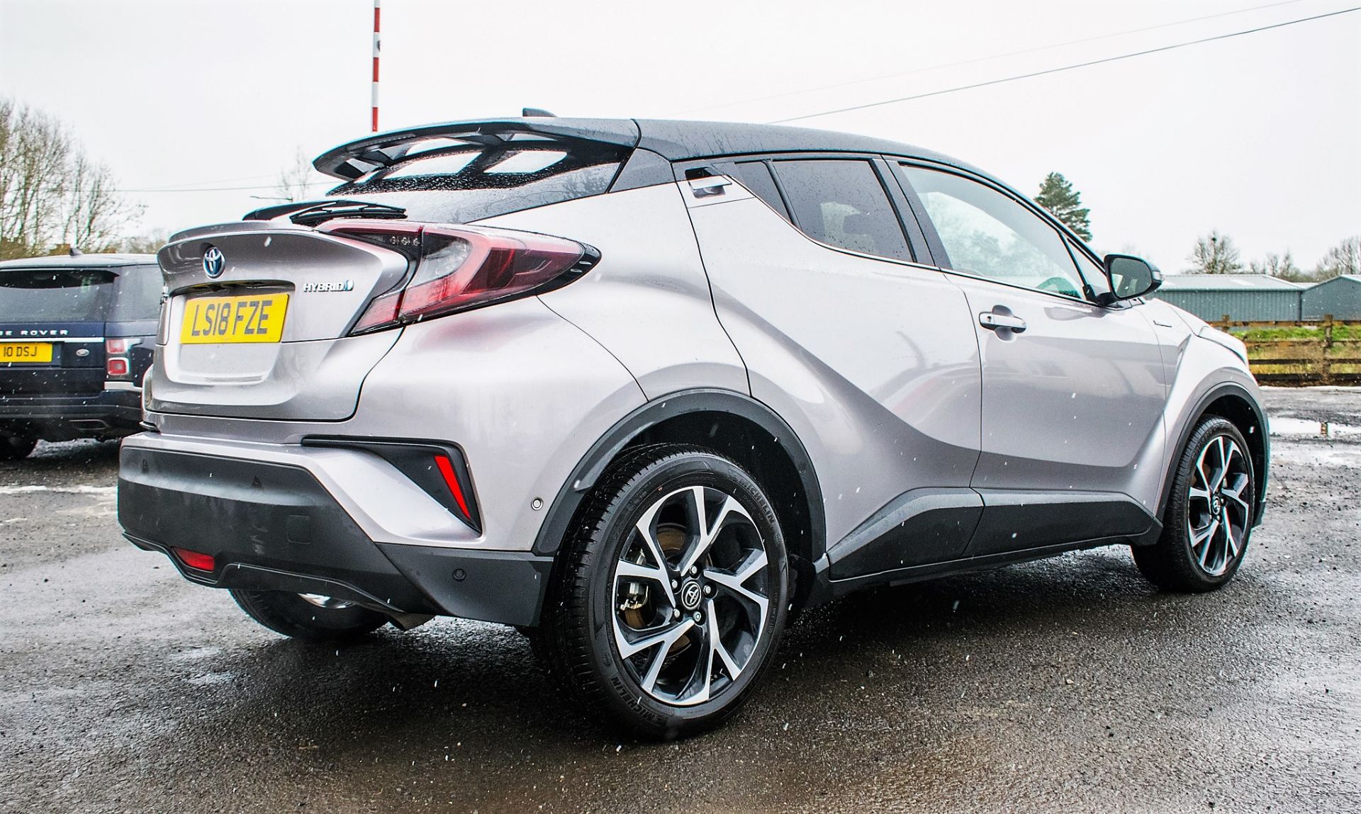 Toyota C-HR Dynamic HEV CVT hybrid electric 5 door hatchback Registration Number: LSI8 FZE Date of - Image 3 of 27