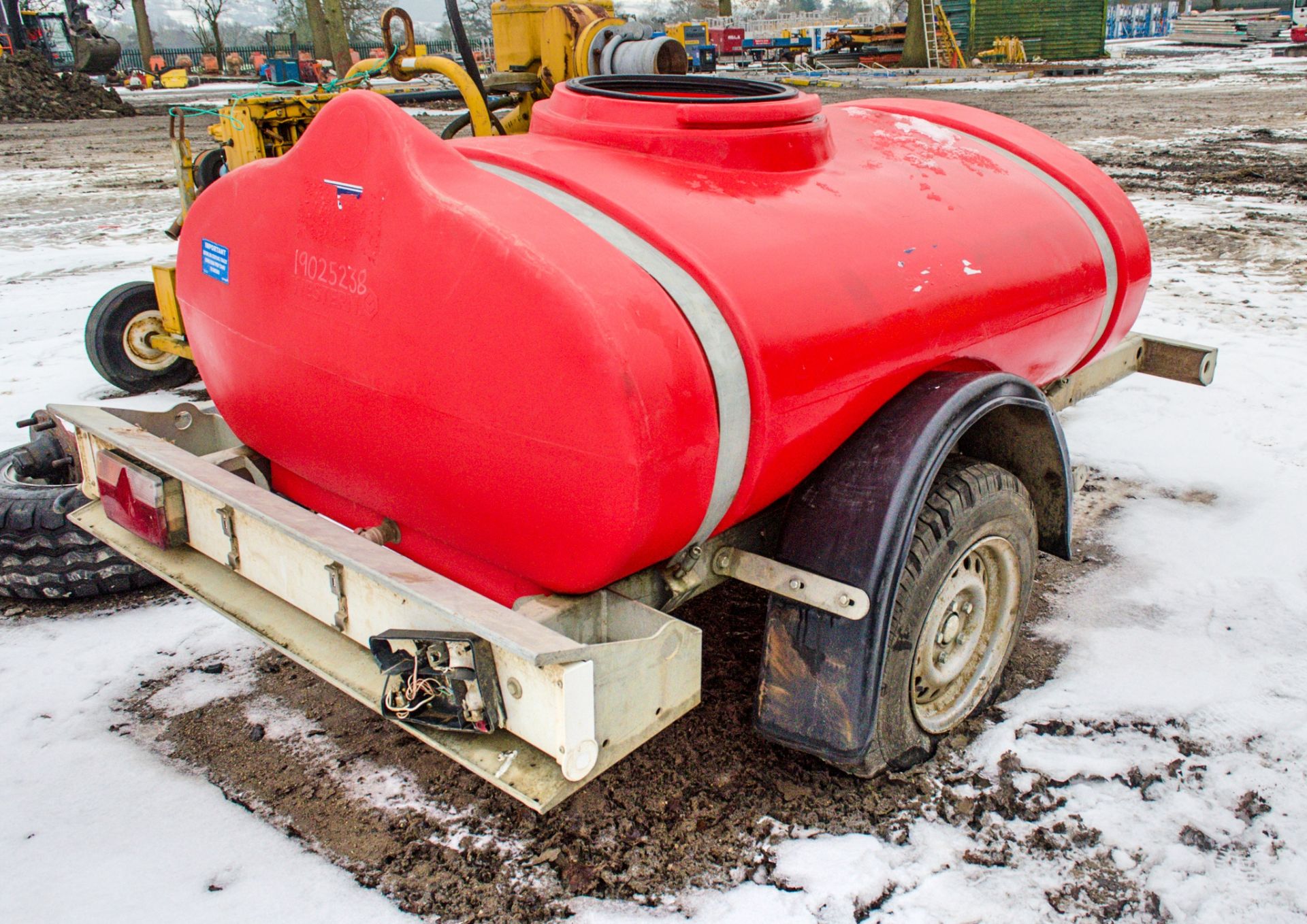 Western 250 gallon fast tow water bowser - Image 2 of 2
