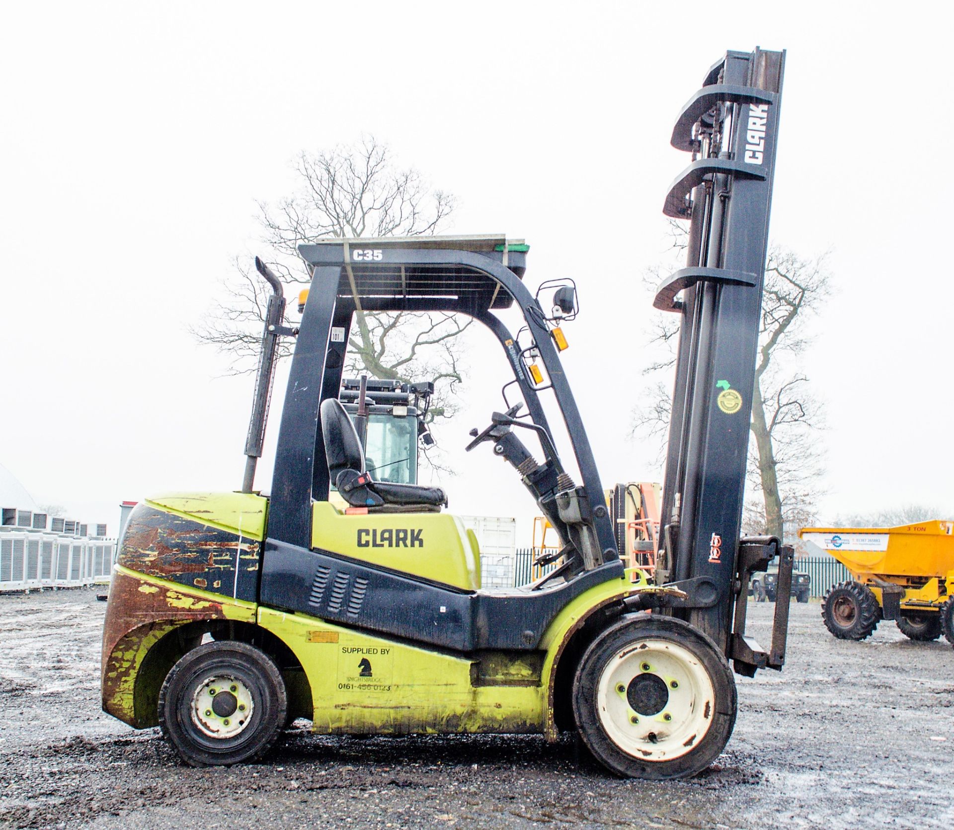 Clark C35 3.5 tonne diesel driven fork lift truck Year: 2014 S/N: 2518-9843 Recorded Hours: 4744 AP - Image 8 of 15